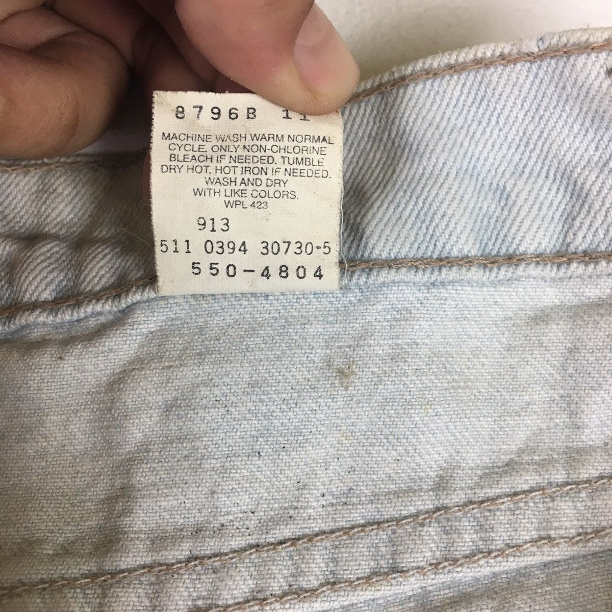Levi's Vintage 90s Levi’s 550 Relaxed Fit Tapered Leg Size US 31 - 11 Thumbnail