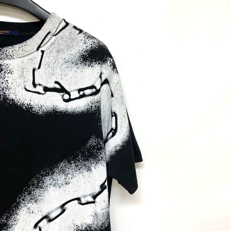 Louis Vuitton Louis Vuitton Chain printed black short sleeves Size US XL / EU 56 / 4 - 6 Thumbnail