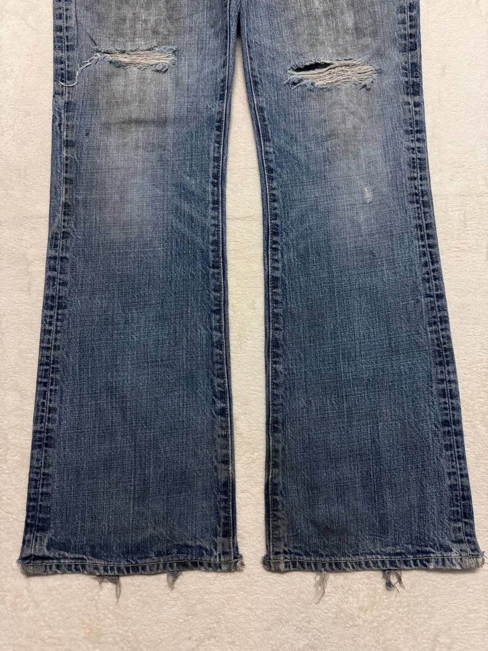 Vintage THRASHED 90s Style Abercrombie Rusty Distressed Flare Jean Size US 35 - 11 Thumbnail