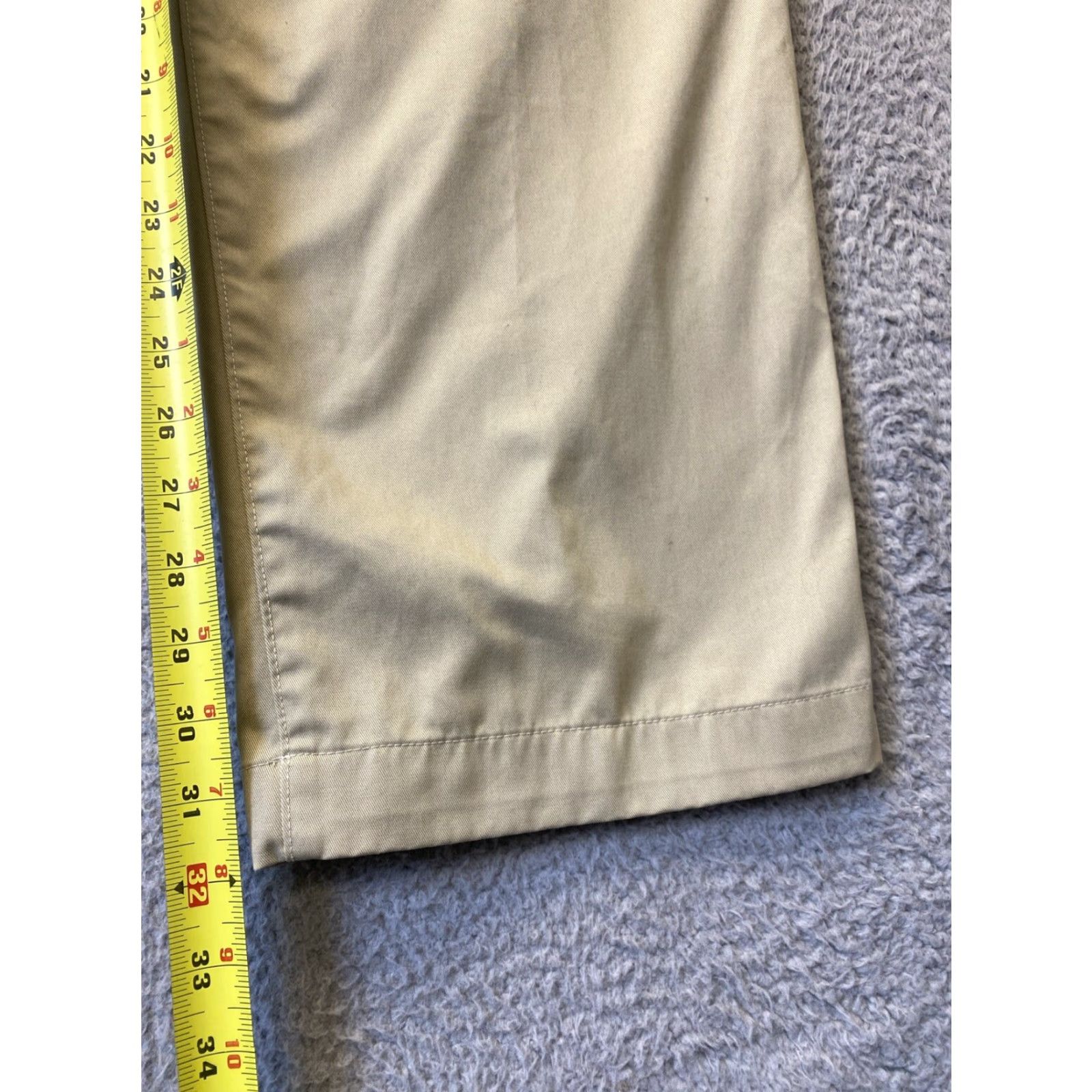 Gap VINTAGE Gap Men's Pants 35x32 Khaki Chino Casual-Fashion-Y2K Wideleg Mens Size US 35 - 4 Thumbnail