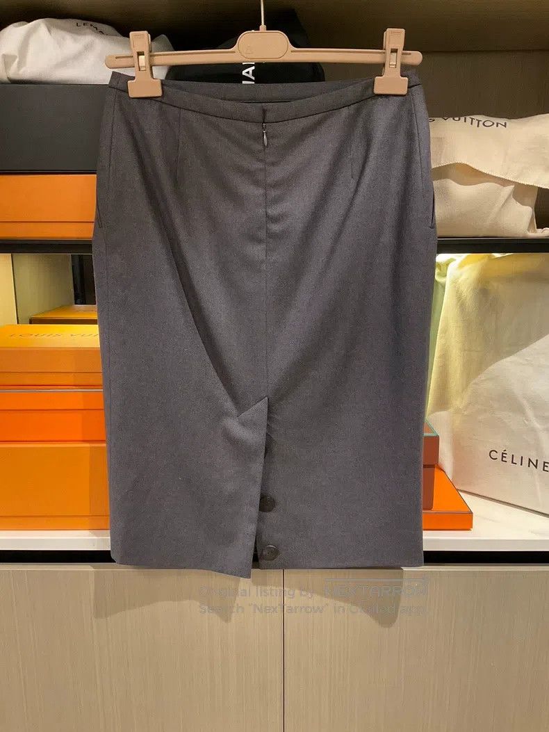 Hermes Hermes Gray Wool Skirt, Material Contains Wool, Silk Linin Size 26" / US 2 / IT 38 - 2 Thumbnail