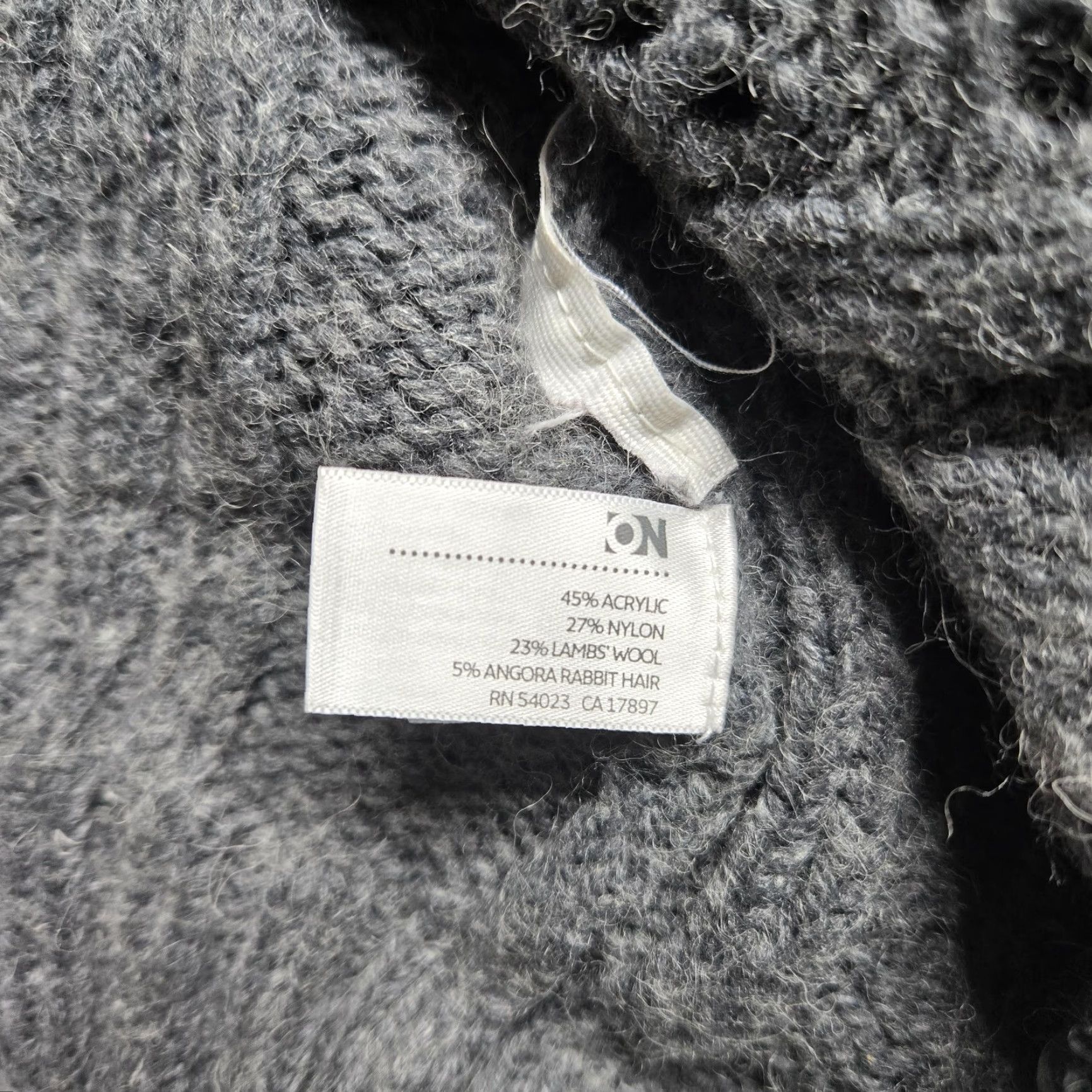 Old Navy Old Navy Sweater Gray Wool Blend V Neck Cable Knit Hoodie Large Womens Size L / US 10 / IT 46 - 4 Thumbnail