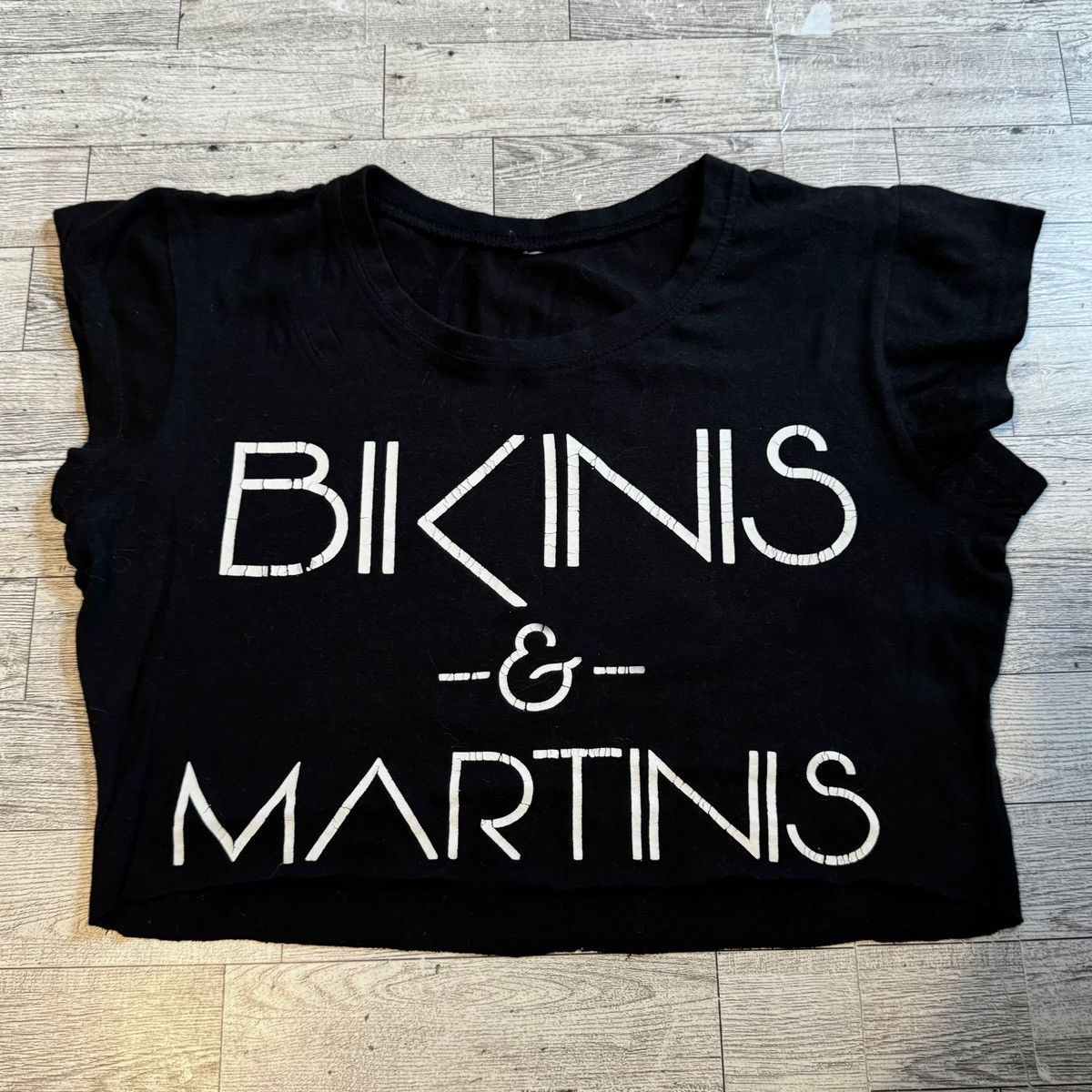 Vintage Bikinis & Martini, Retro, Raw Hem, Cropped Baby Tee Size ONE SIZE - 3 Thumbnail