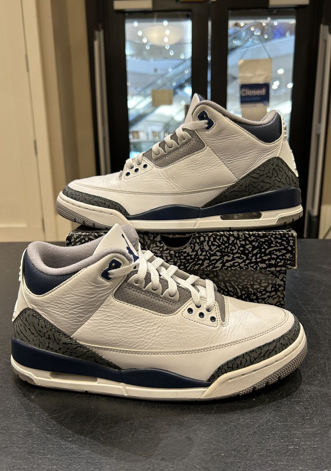 Jordan Brand Jordan 3 Retro ‘Midnight Navy’ Size US 10.5 / EU 43-44 - 1 Thumbnail