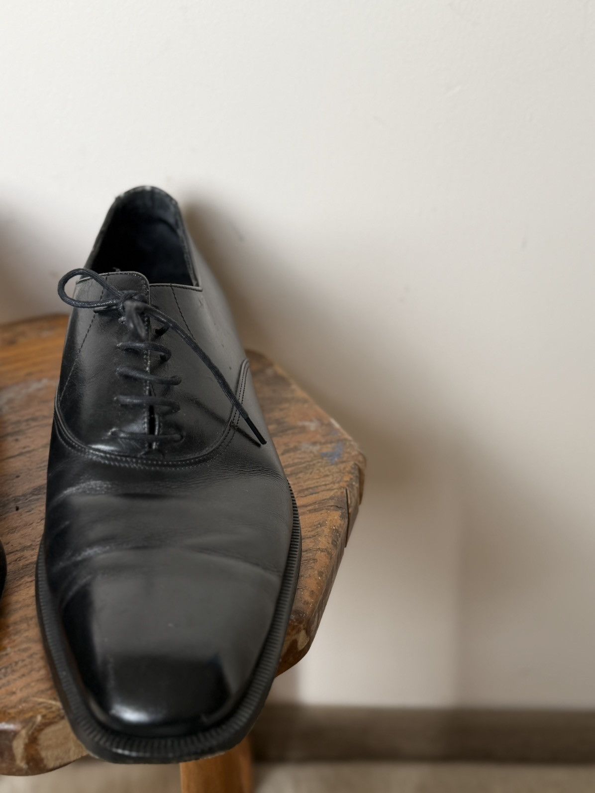 Yves Saint Laurent YvesSaintLaurent Black Leather Guidi vibe shoes sneakers Size US 10 / EU 43 - 7 Thumbnail
