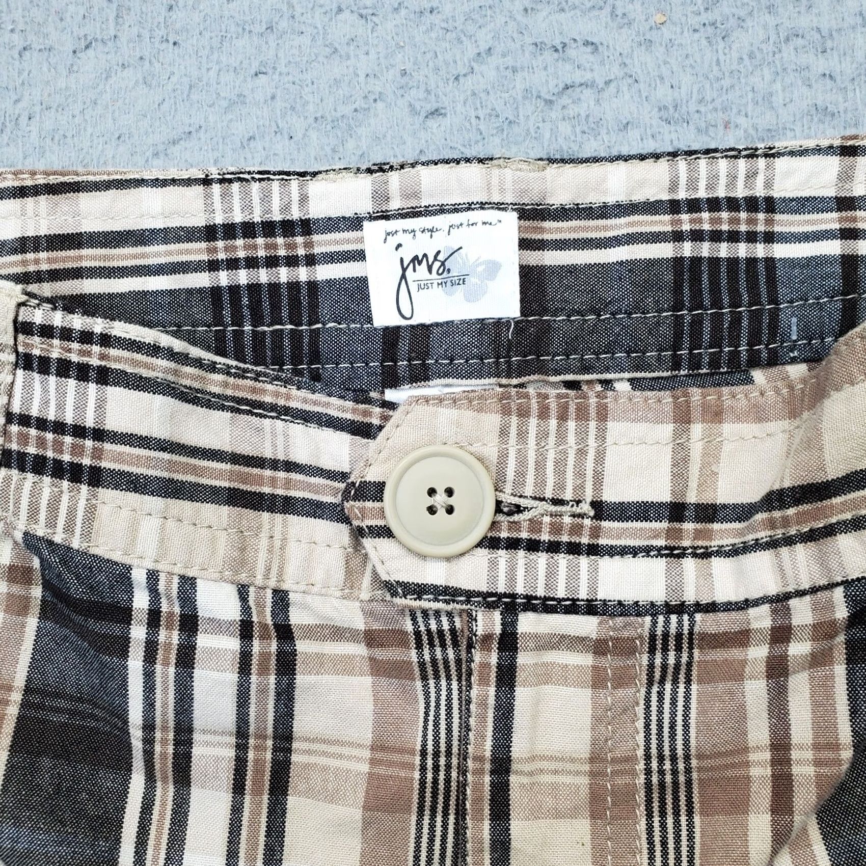 Vintage Just My Size Chino Shorts Womens 20W Multi Plaid Casual Flat Front Pockets 52469 Size 42" / US 20 - 6 Thumbnail