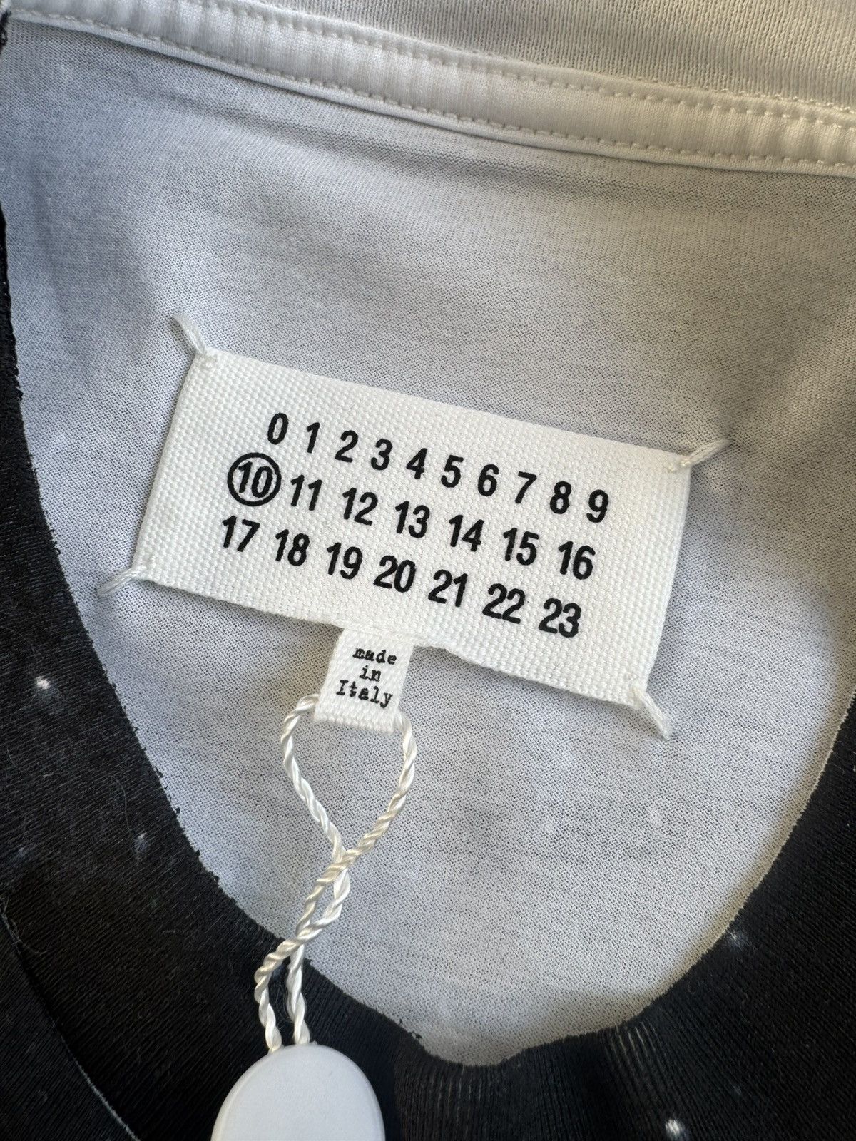 Maison Margiela Maison Margiela Space UFO Logo Tee Size US M / EU 48-50 / 2 - 3 Thumbnail