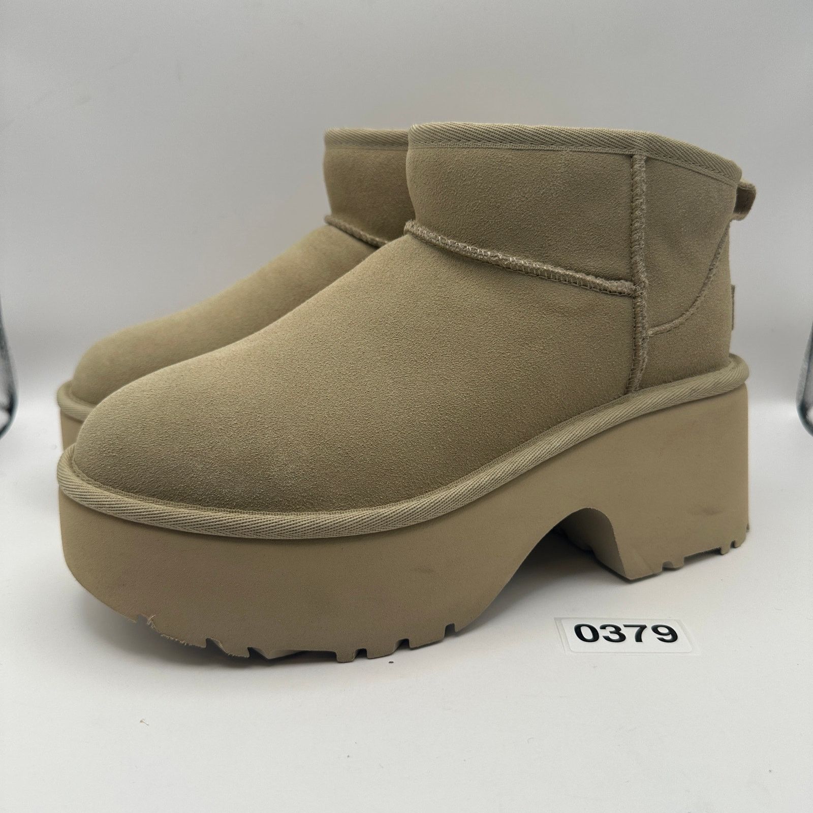 Ugg UGG Women's 8 ULTRA MINI NEW HEIGHTS HICKORY SUEDE PLATFORM Size US 8 / IT 38 - 1 Thumbnail