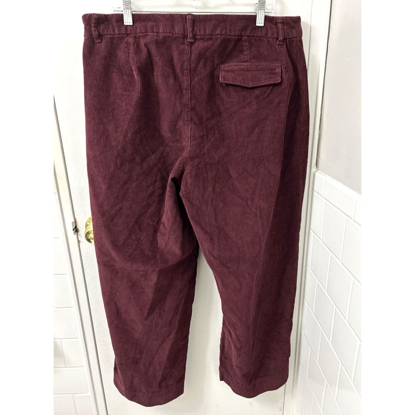 Old Navy Old Navy Womens Corduroy Pants Burgundy 16 Regular High Rise Wide-Leg NWT Size 38" / US 16 / IT 52 - 7 Thumbnail