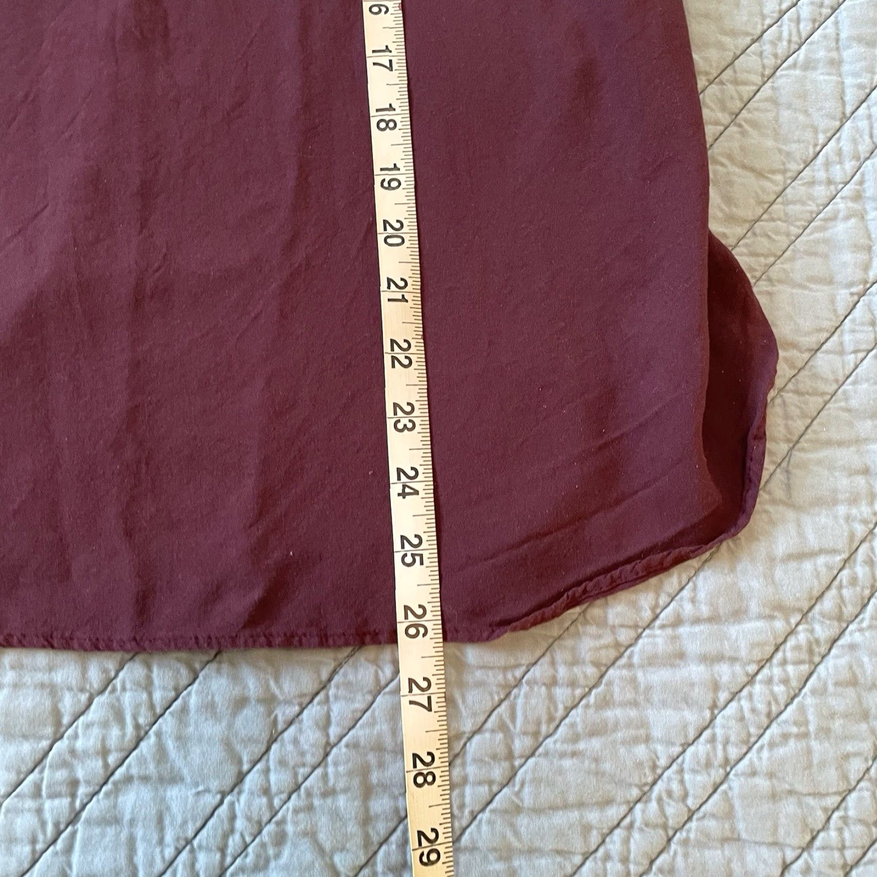 Old Navy Old Navy Top M Burgundy Wine Berry Scoop Neck Curve Hem Rayon Sleeveless Shirt Blouse Womens Regular Size M Size M / US 6-8 / IT 42-44 - 5 Thumbnail