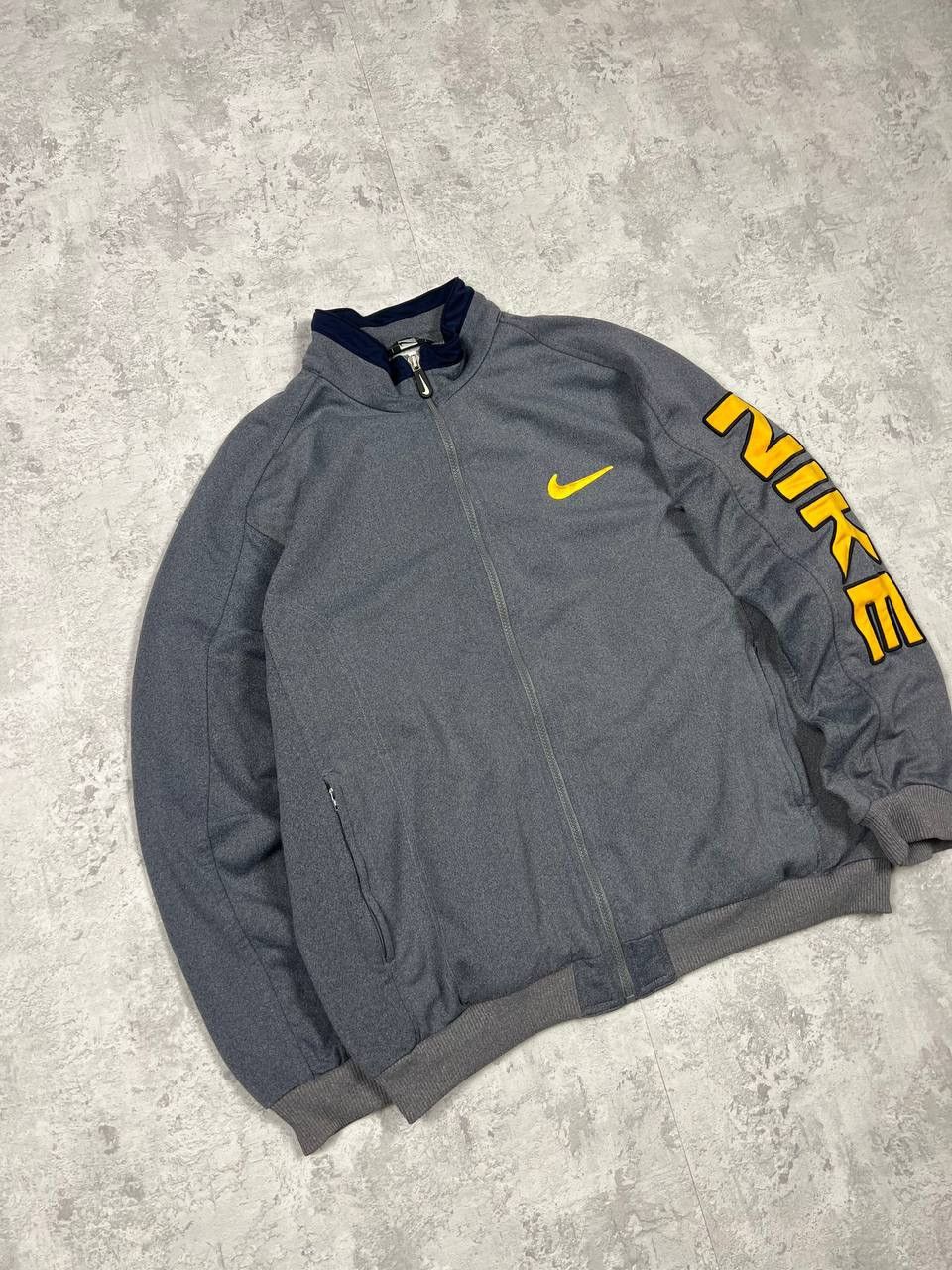 Nike Vintage Nike Track Jacket Big Logo Size US L / EU 52-54 / 3 - 7 Thumbnail