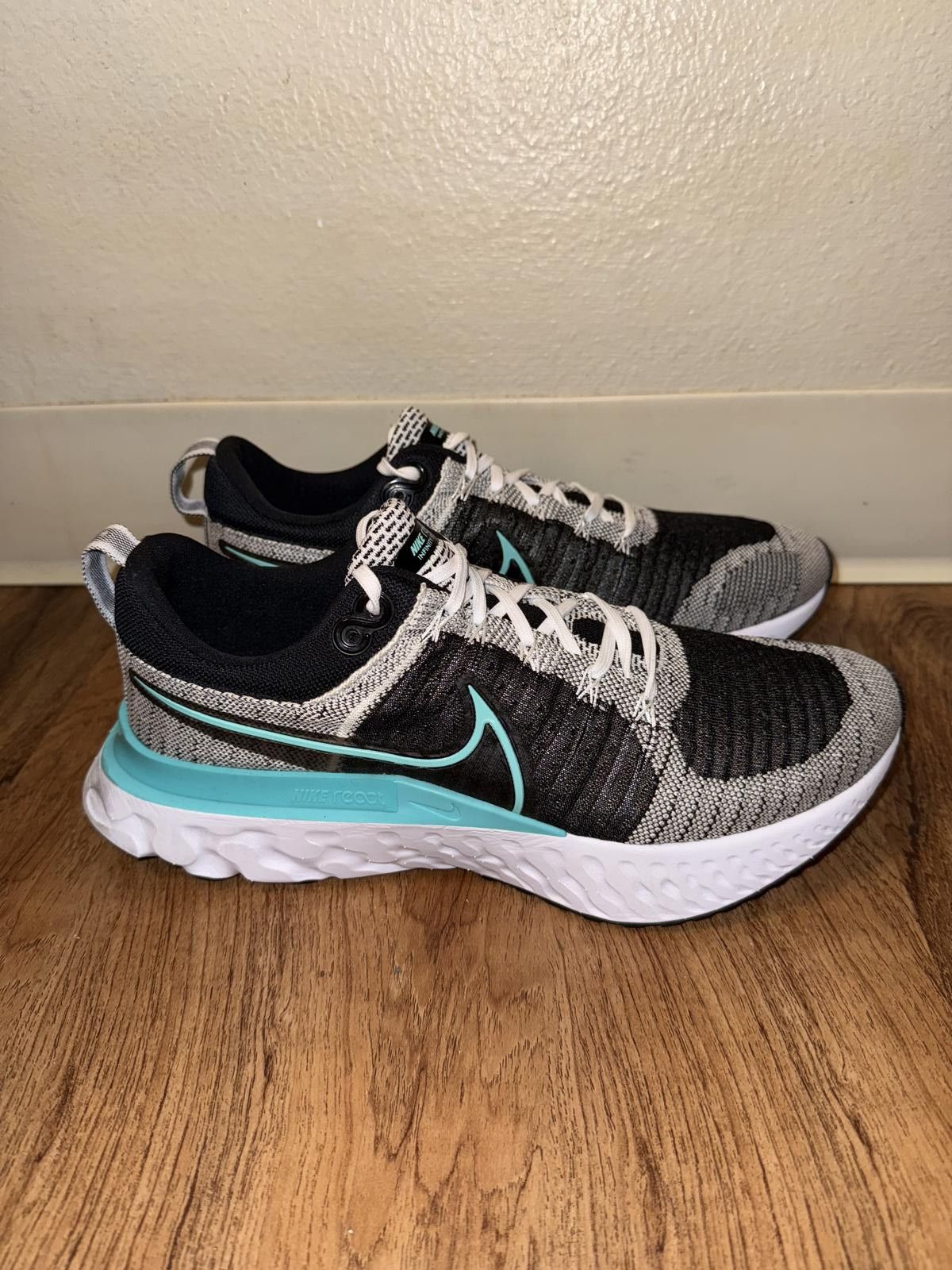 Nike React Infinity Run Flyknit 2 Black Aurora Green