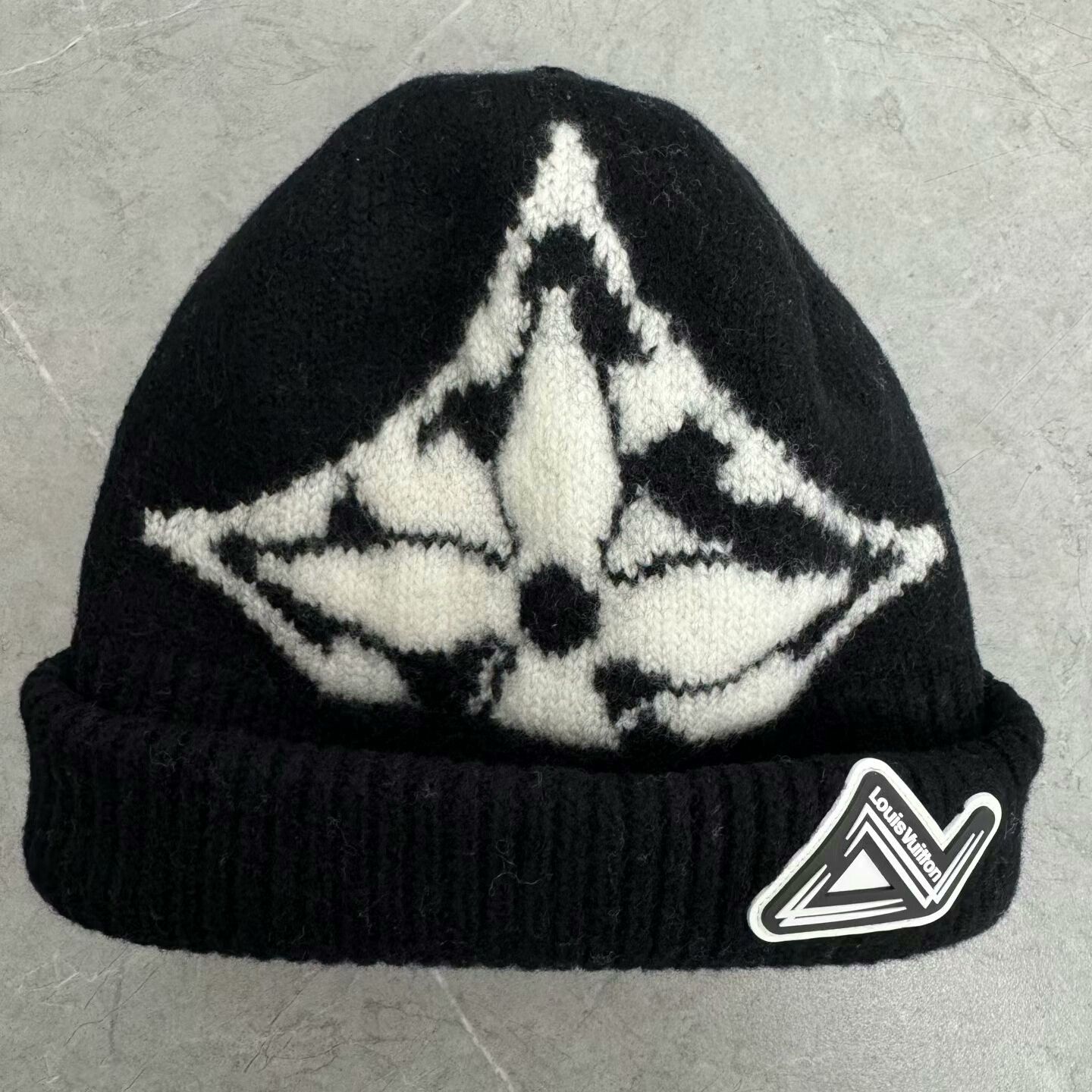 Louis Vuitton louis vuitton ice ski series beanie hat Size ONE SIZE - 1 Thumbnail