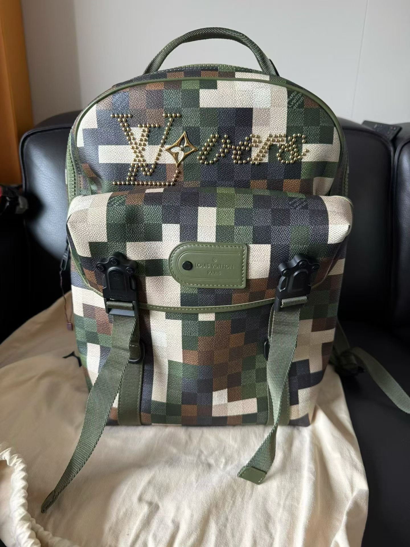 Louis Vuitton Louis Vuitton Pharrell Camo Backpack Size ONE SIZE - 1 Thumbnail