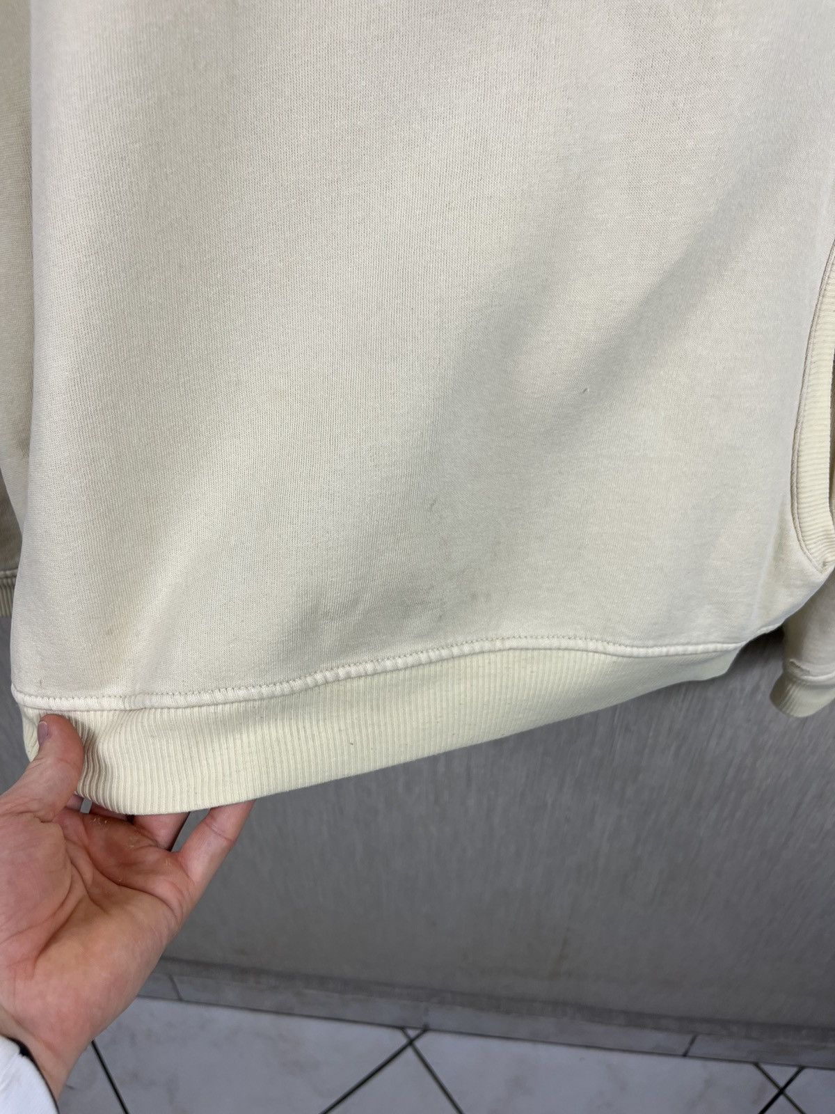 Vintage Vintage Put down the drugs and come get a hug hoodie funny Size US L / EU 52-54 / 3 - 9 Thumbnail