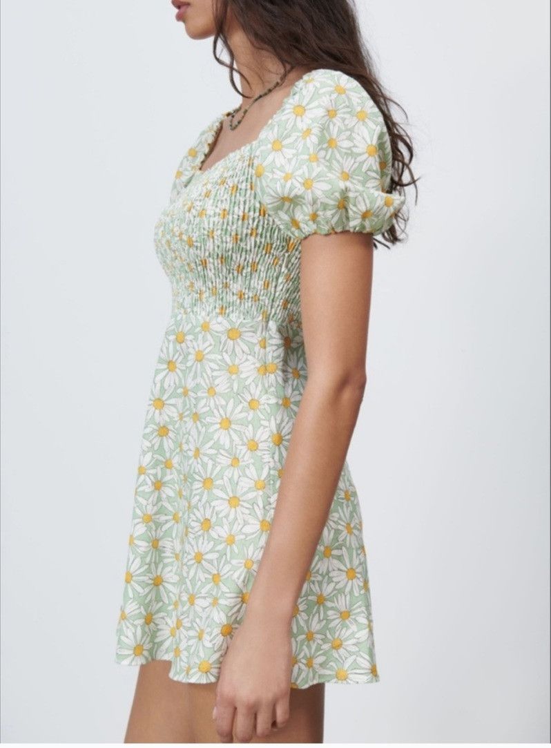 Zara Plus size Zara mini mint green with daisy flower print dress Size XXL / US 16-18 / IT 52-54 - 2 Thumbnail