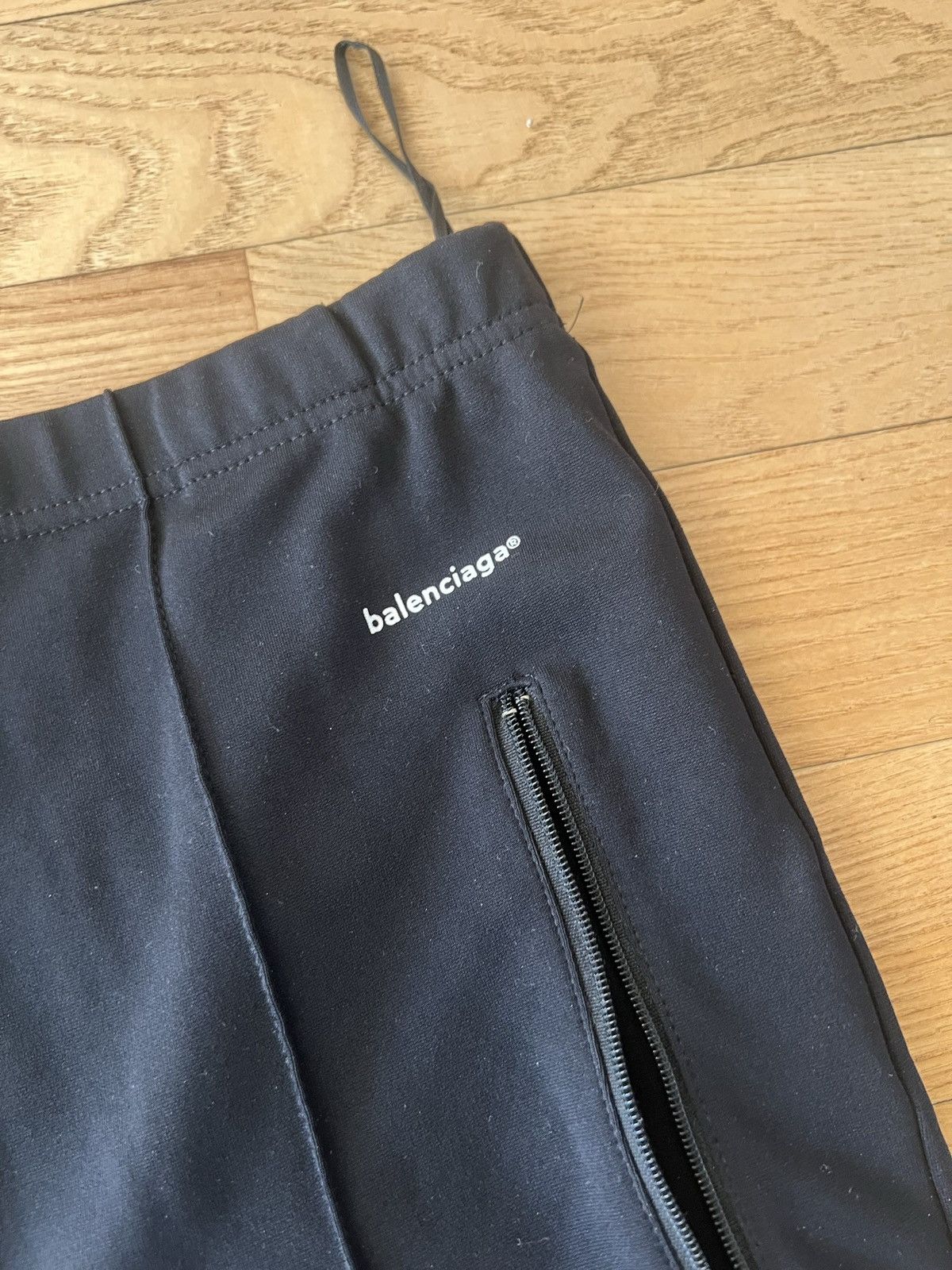 Balenciaga Balenciaga trousers Size US 28 / EU 44 - 2 Thumbnail