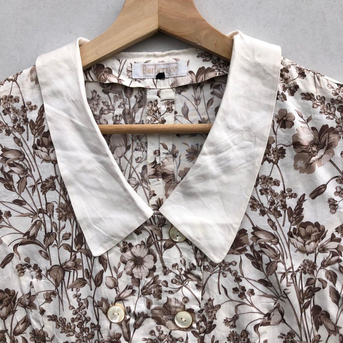 Burberry RARE‼️ Burberry Floral Size M / US 6-8 / IT 42-44 - 4 Thumbnail