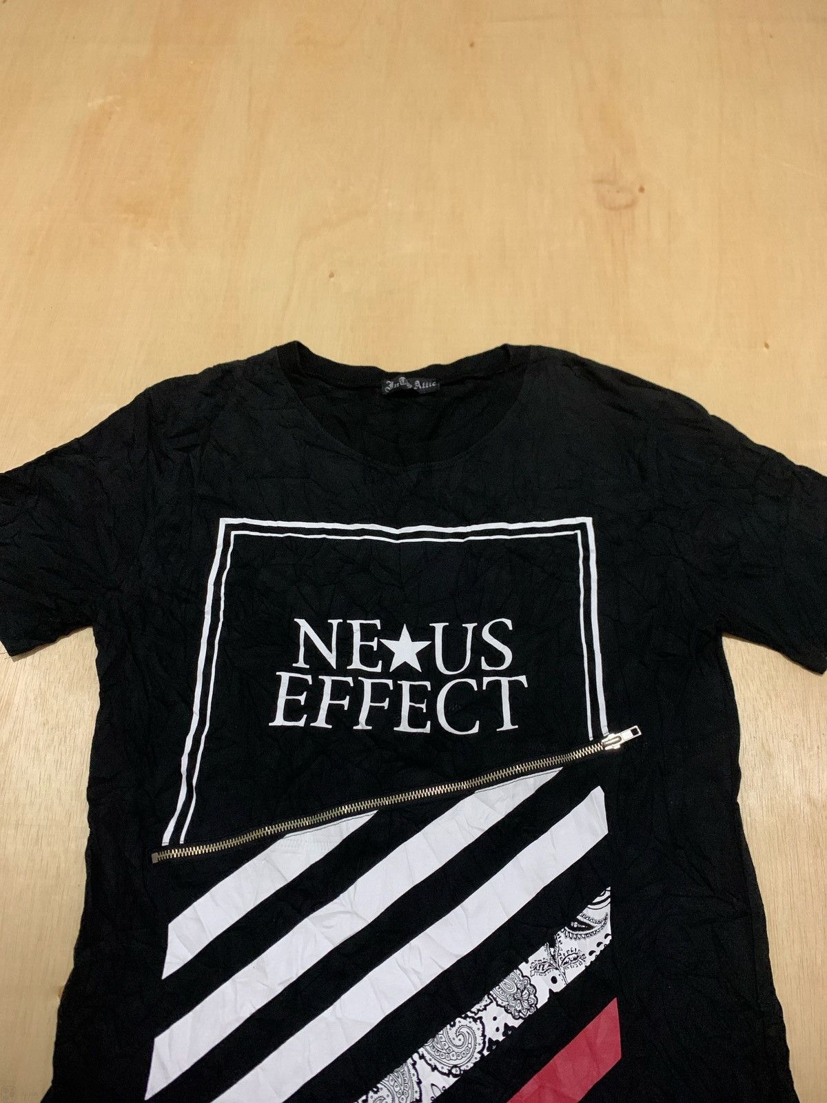 20471120 × In The Attic × Japanese Brand In the Attic Neus Effect Zipper Tshirt Size US L / EU 52-54 / 3 - 2 Thumbnail