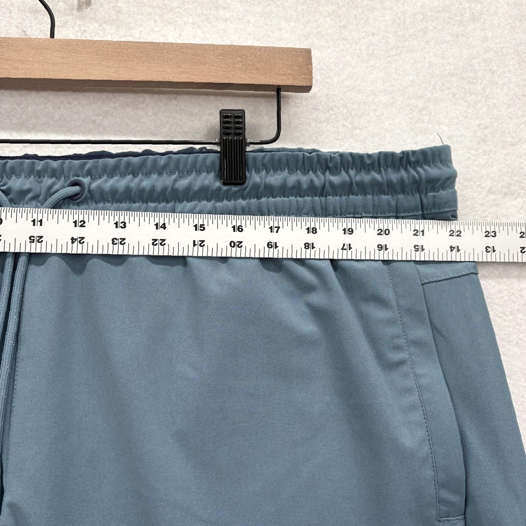 Quiksilver Quiksilver Track Shorts Mens 2XL Blue 7" Inseam Stretch Moisture Wicking Travel Shirt Size US 39 - 6 Thumbnail