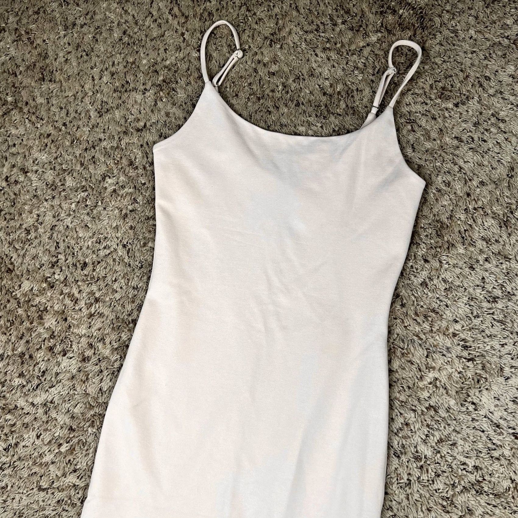 Forever 21 FOREVER 21 Spaghetti Strappy V-Neck Midi Dress Womens S Pink Pastel Solid Stretch Fitted Summer Spring Fall Party Wedding Lightweight Sleeveless Size S / US 4 / IT 40 - 4 Thumbnail