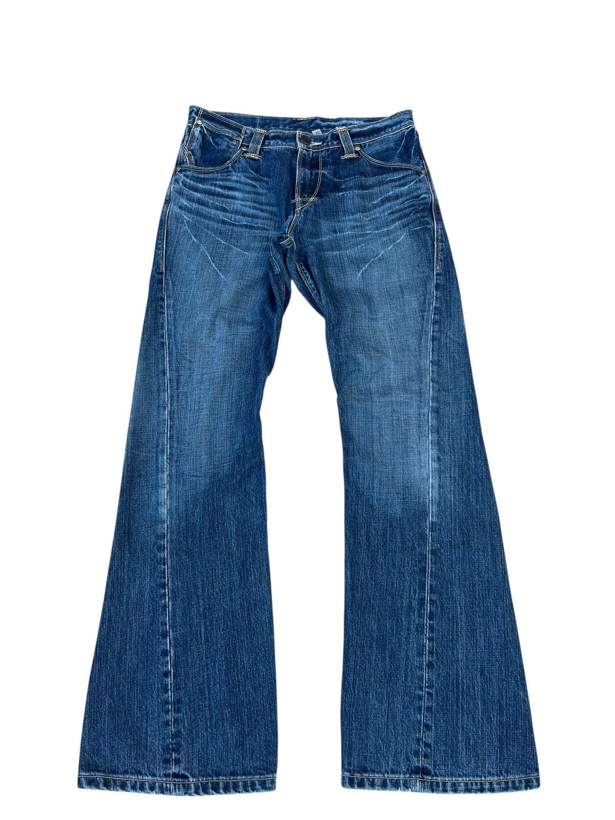 Vintage 2002 Levi’s Engineered Fade Denim Bootcut Jeans