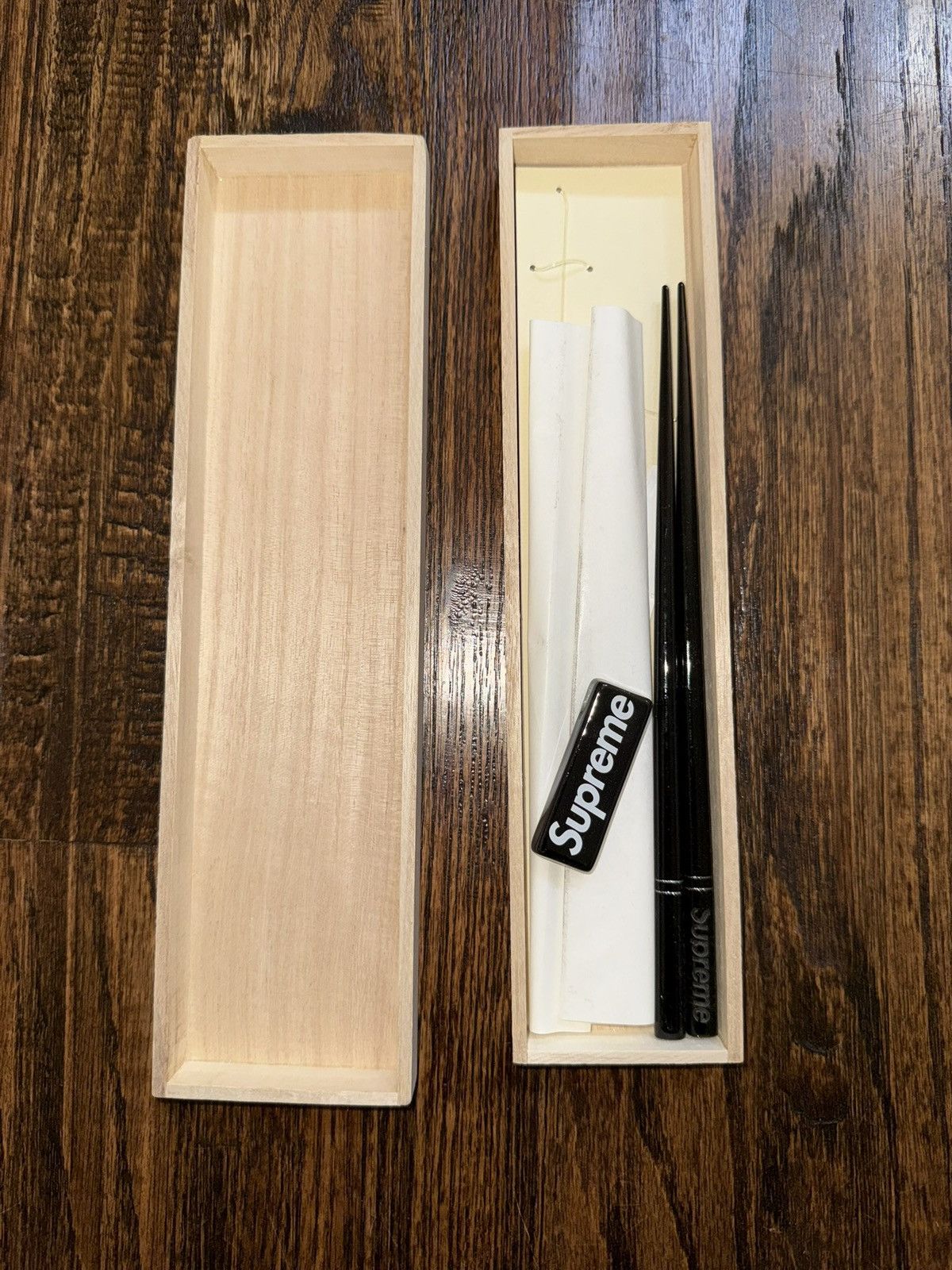 Supreme SUPREME FW23 Chopstick Set Red OR Black Box Logo BRAND NEW Size ONE SIZE - 11 Thumbnail