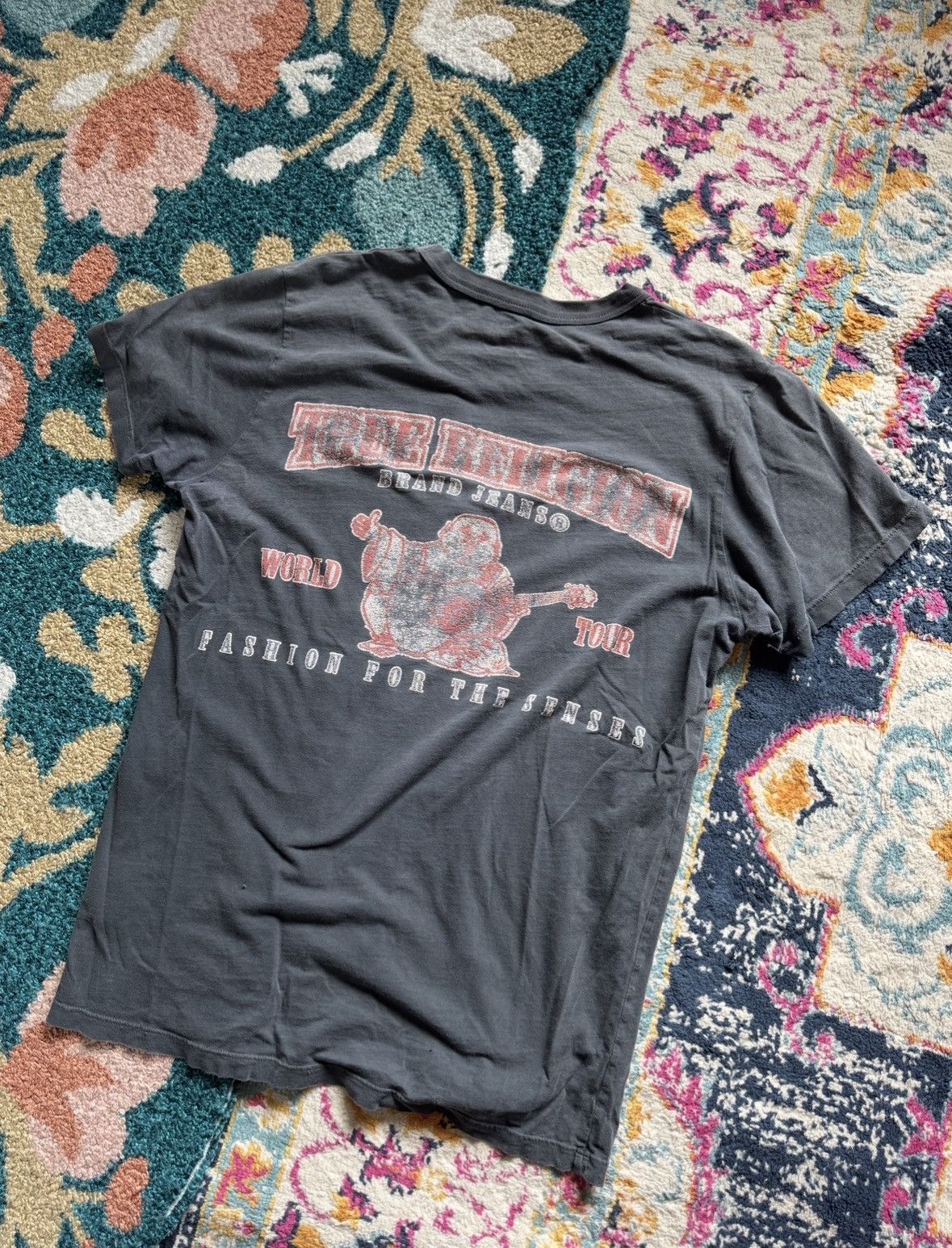 True Religion Buddha Logo T-Shirt - Y2k Thrashed Sun Faded Size US S / EU 44-46 / 1 - 1 Thumbnail