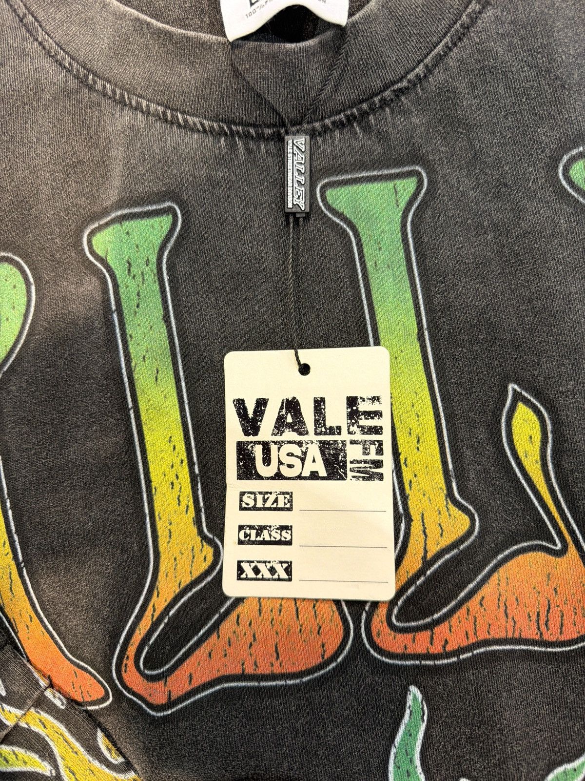 Vale Vale USA Tribal Size-L brand new quick shipping Size US L / EU 52-54 / 3 - 4 Thumbnail