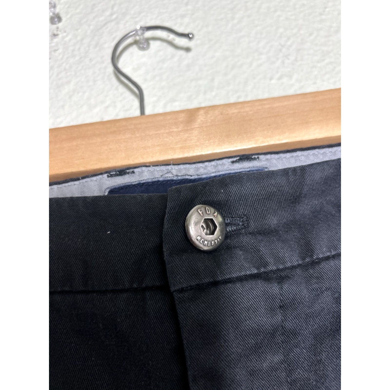 Fox Racing Fox Racing Mens Black Cotton Shorts Size 42x12 Chino Regular Mens Shorts Black 42x12 Size US 42 / EU 58 - 7 Thumbnail