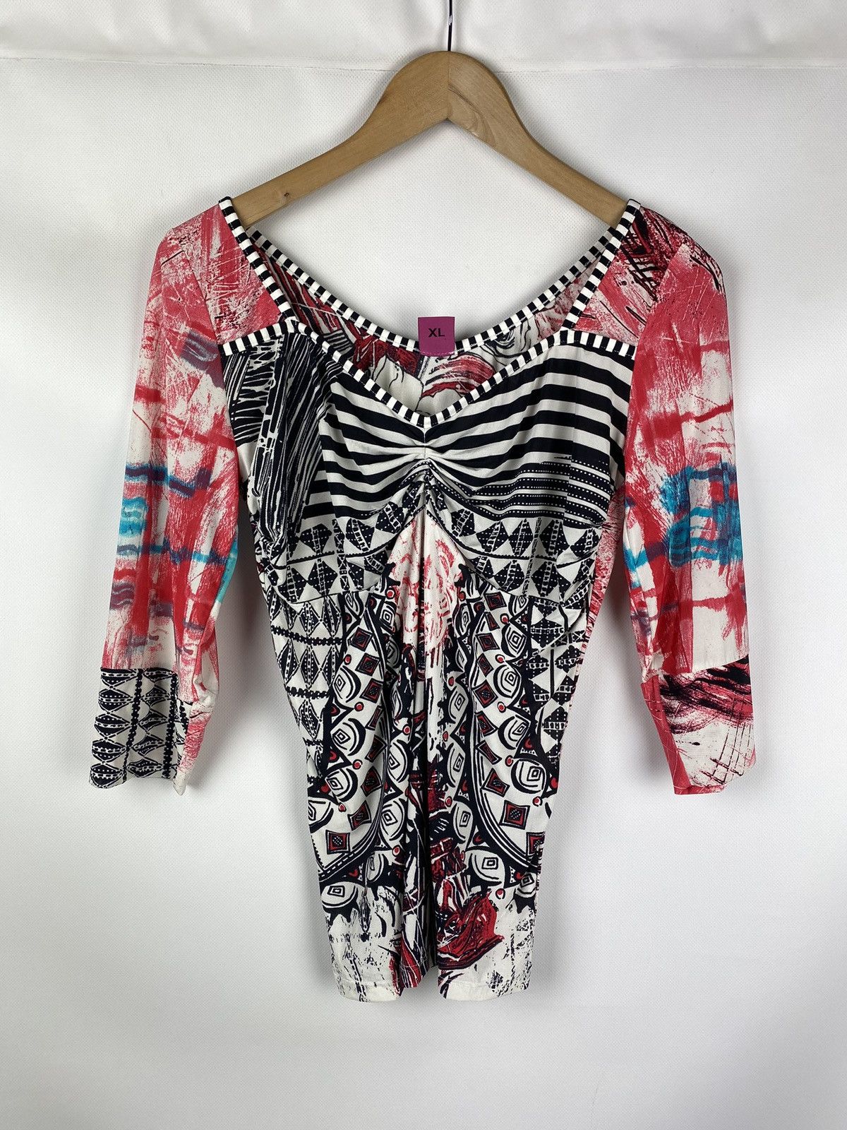 Other Save The Queen ladies overprinted tunic blouse Size XL / US 12-14 / IT 48-50 - 1 Thumbnail