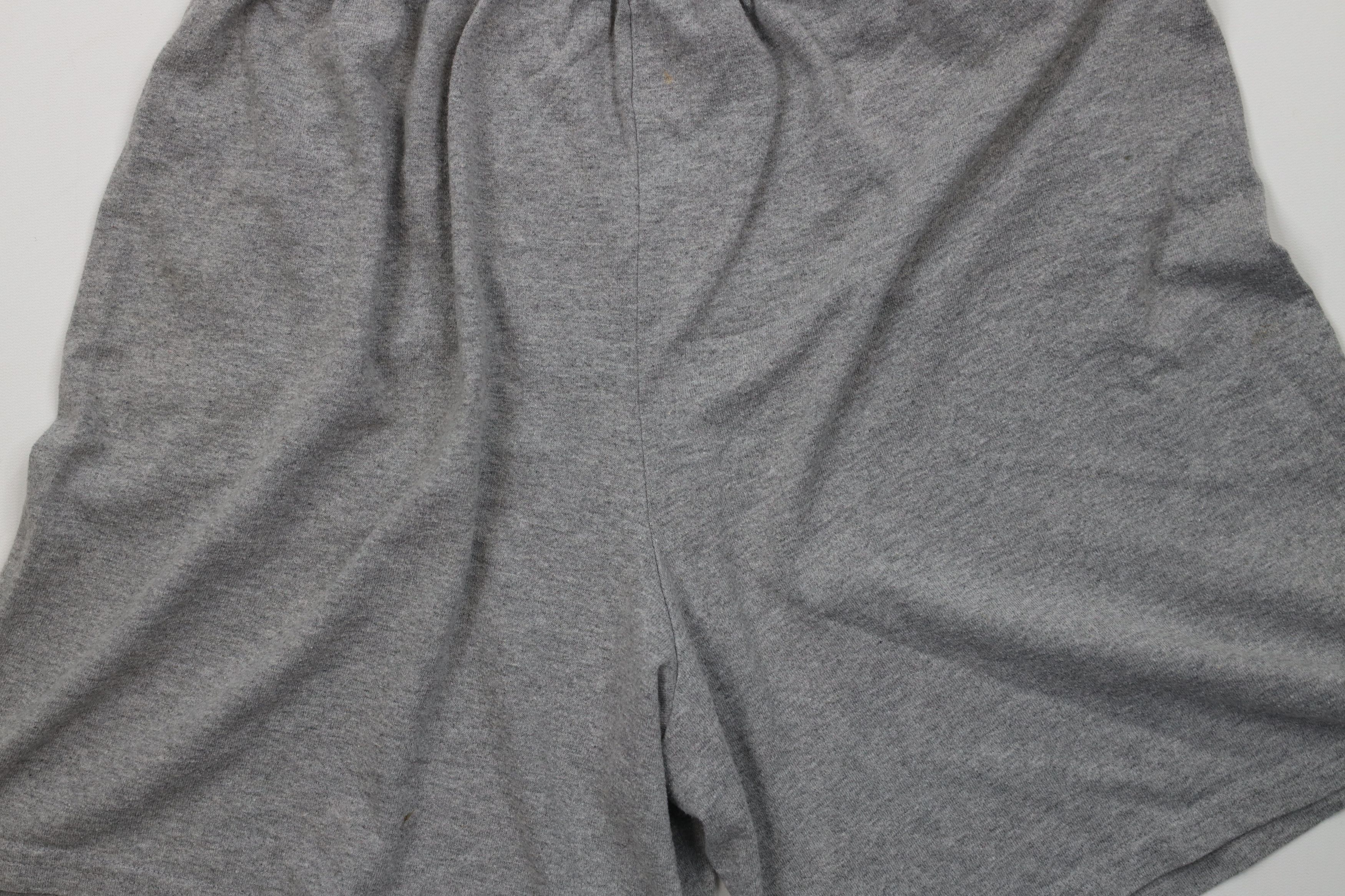 Russell Athletic × Vintage Vintage 90s Russell Athletic University Miami Above Shorts Size US 32 / EU 48 - 12 Thumbnail