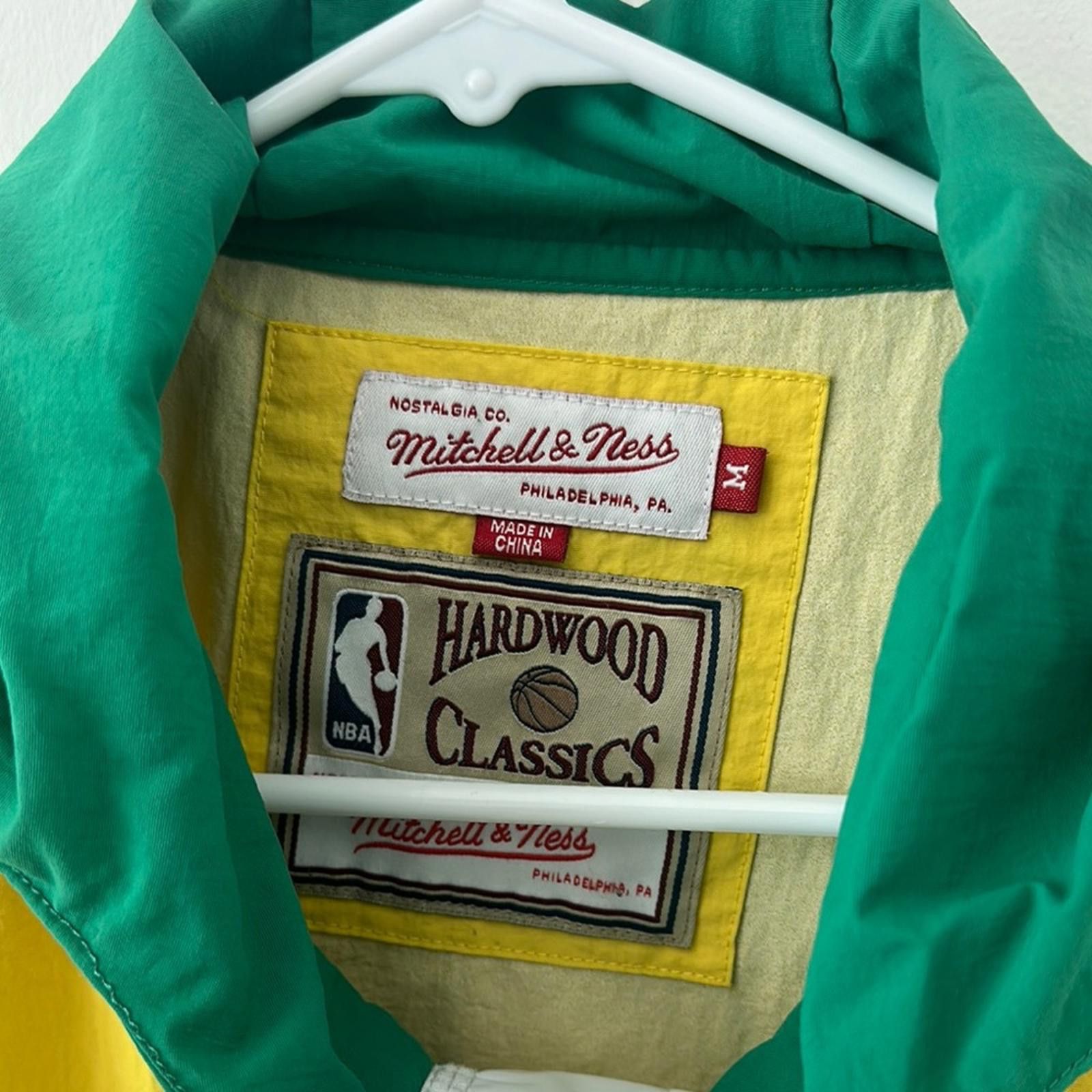 Mitchell & Ness Mitchell & Ness Green and Yellow Jacket Size US M / EU 48-50 / 2 - 2 Thumbnail