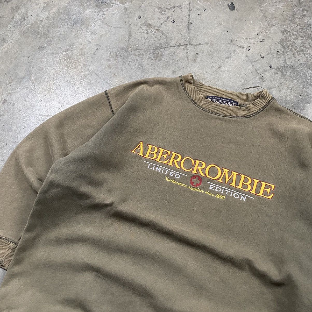 Abercrombie & Fitch × Vintage y2k Abercrombie&Fitch Distressed Boxy Crewneck Size US L / EU 52-54 / 3 - 2 Thumbnail