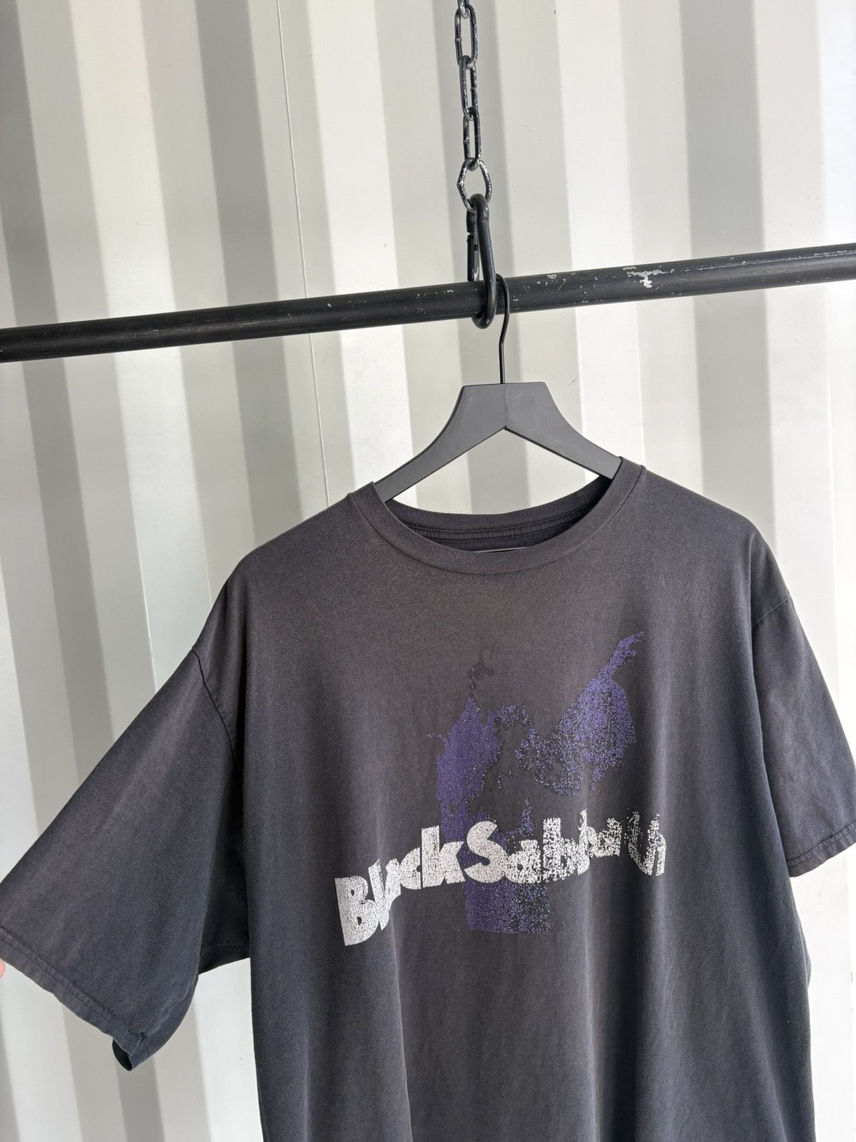 Band Tees Black Sabbath Thrashed Faded Distressed Shirt GRUNGE Band Size US XXL / EU 58 / 5 - 4 Thumbnail