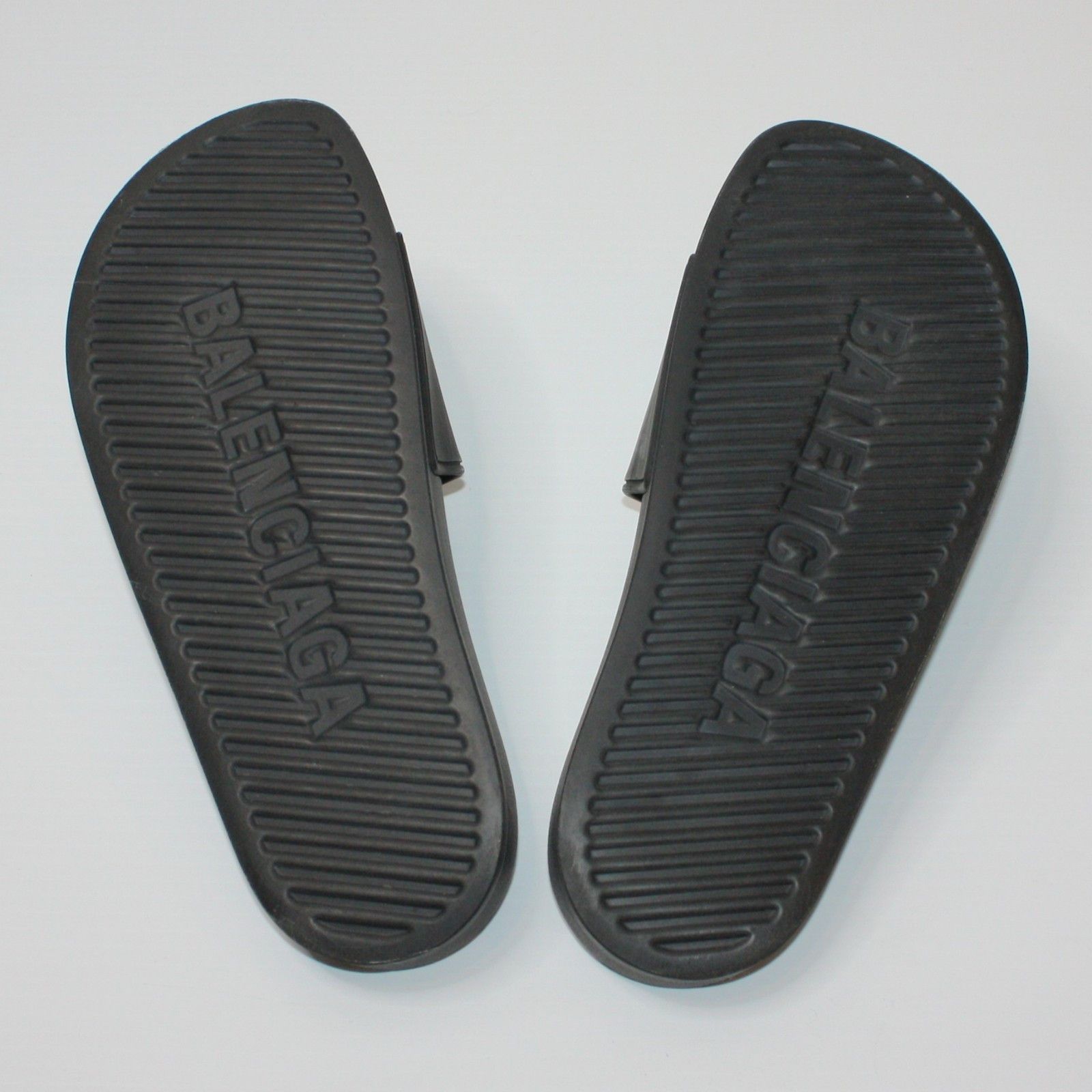 Balenciaga Paris Cities Pool Slide Black size EU 40 / US 10 MSRP $395 Size US 10 / IT 40 - 6 Thumbnail