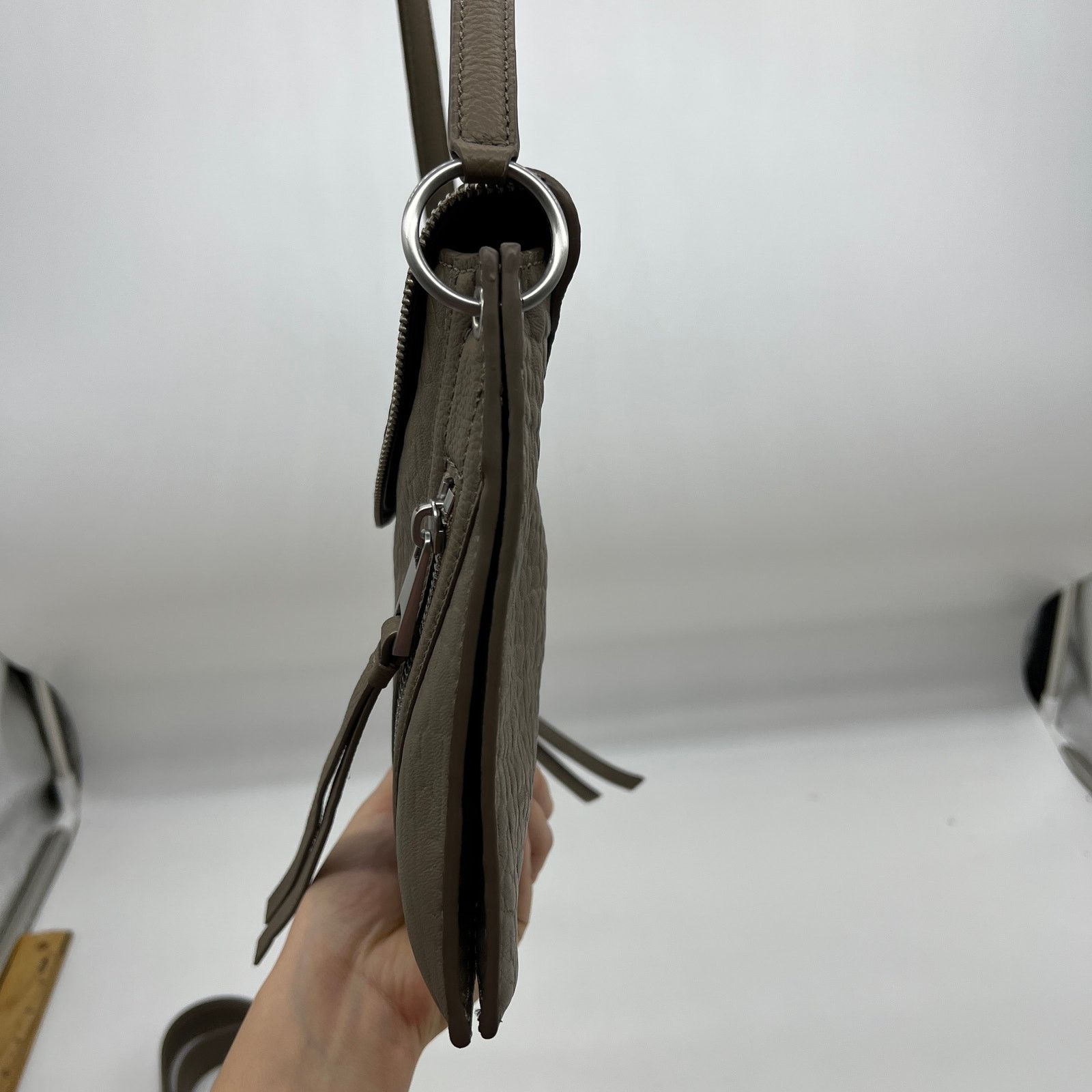 Other Vince Camuto Bubble Lamb Leather Wayhn Crossbody Bags Morel Size ONE SIZE - 11 Thumbnail