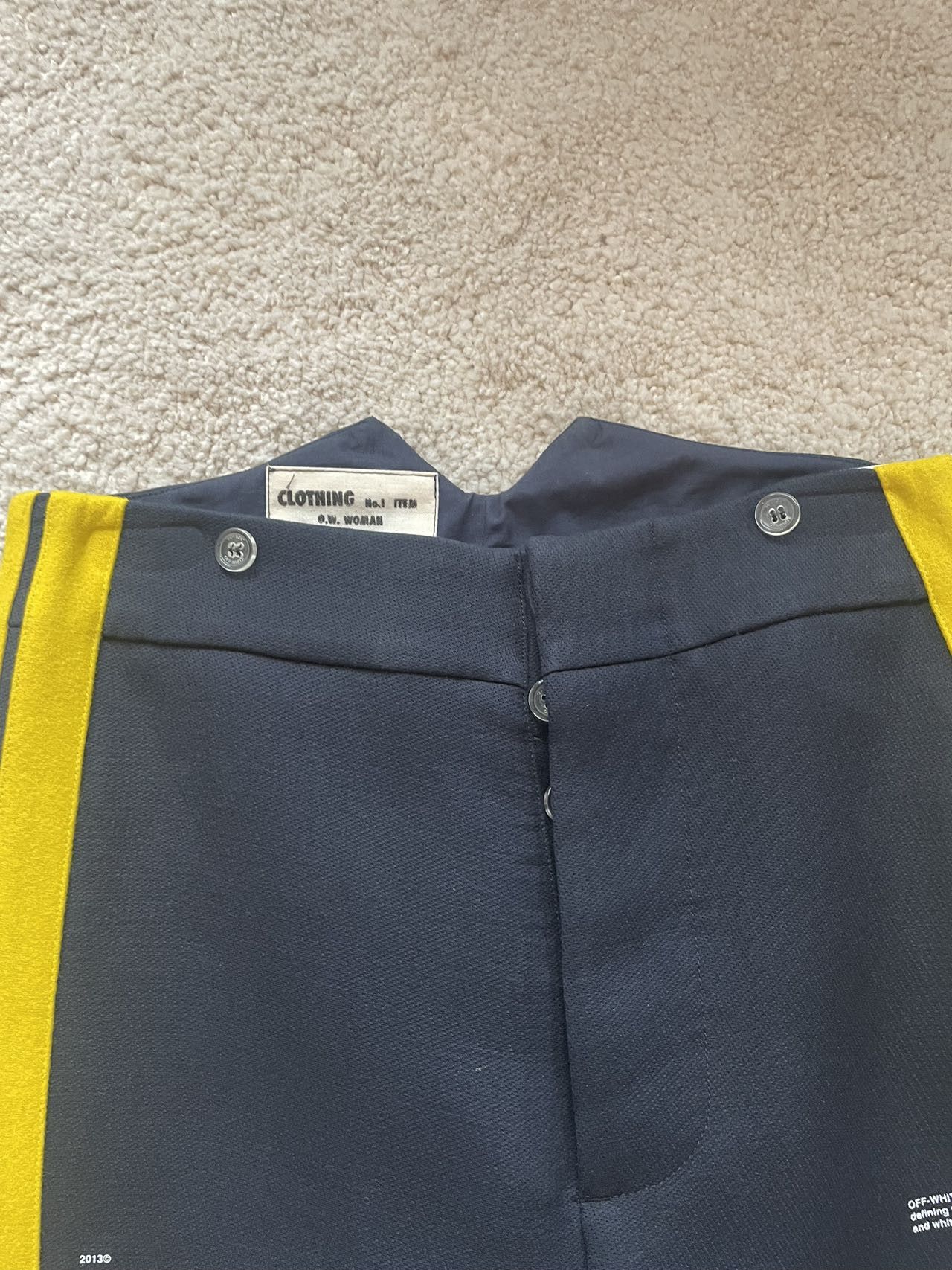 Off-White Off-White Cropped Side Stripe Trousers Size 25" / US 0 / IT 36 - 7 Thumbnail