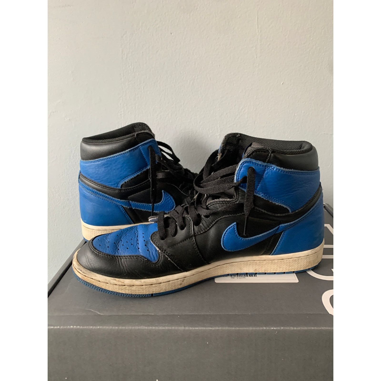 Nike Nike Air Jordan 1 Retro Royal 2017 Size 13 Used Size US 13 / EU 46 - 5 Thumbnail