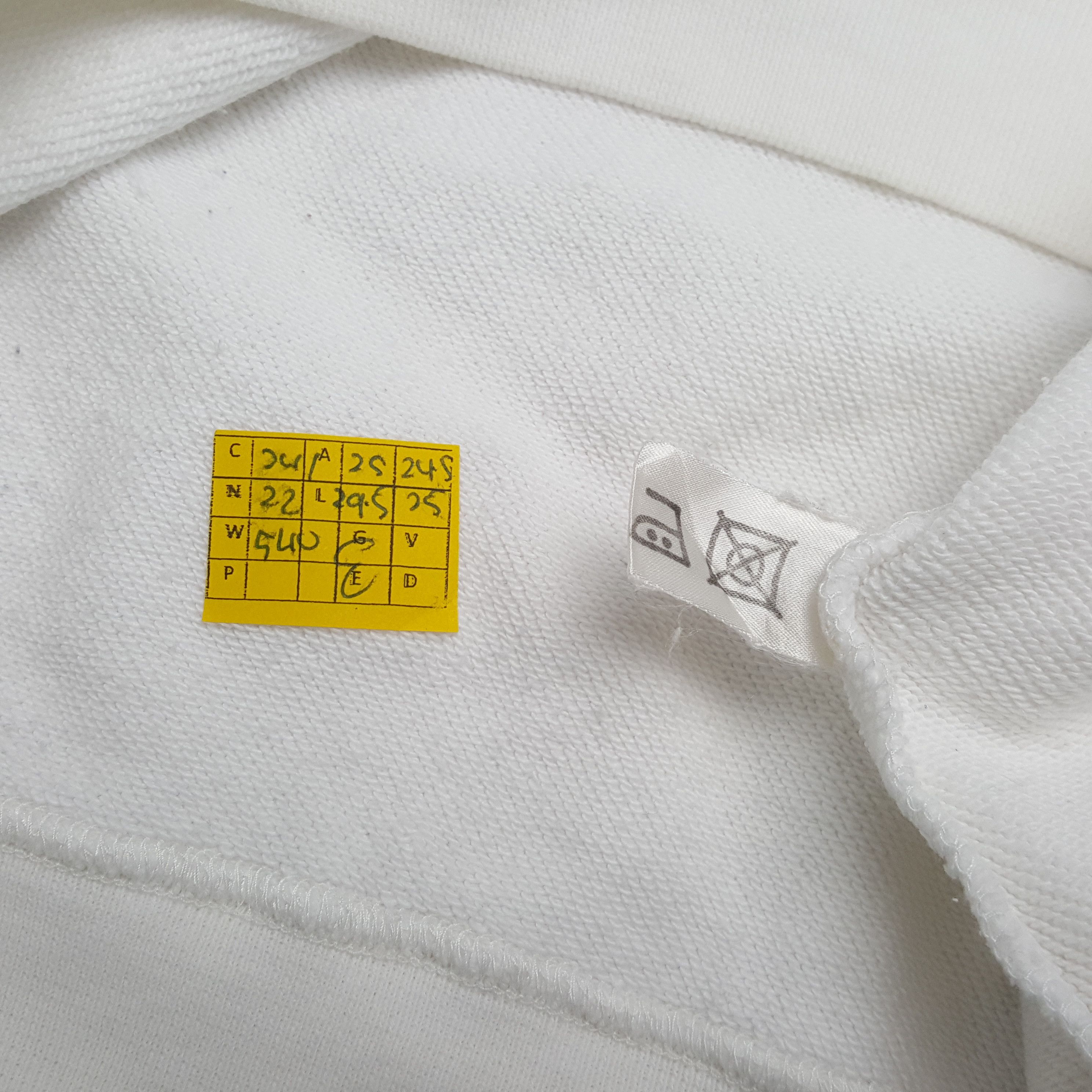 Burberry × Vintage Vintage BURBERRY'S Fashion Brand Embroidery Logo Sweatshirts Size US L / EU 52-54 / 3 - 6 Thumbnail