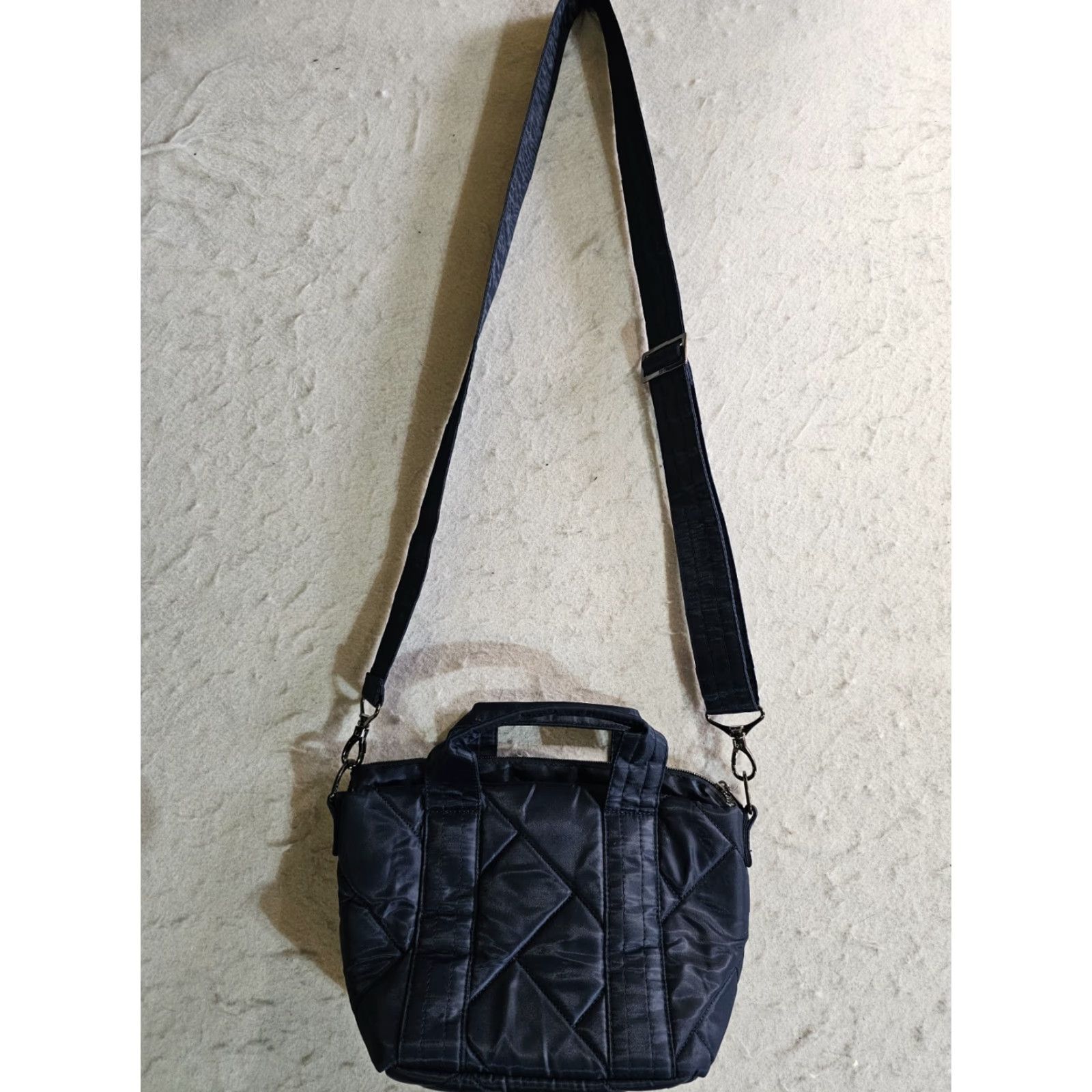 Vintage Lug Signature Dary Mini Crossbody Quilted Handbag Shoulder Bag Small Sz Dk Blue Size ONE SIZE - 5 Thumbnail