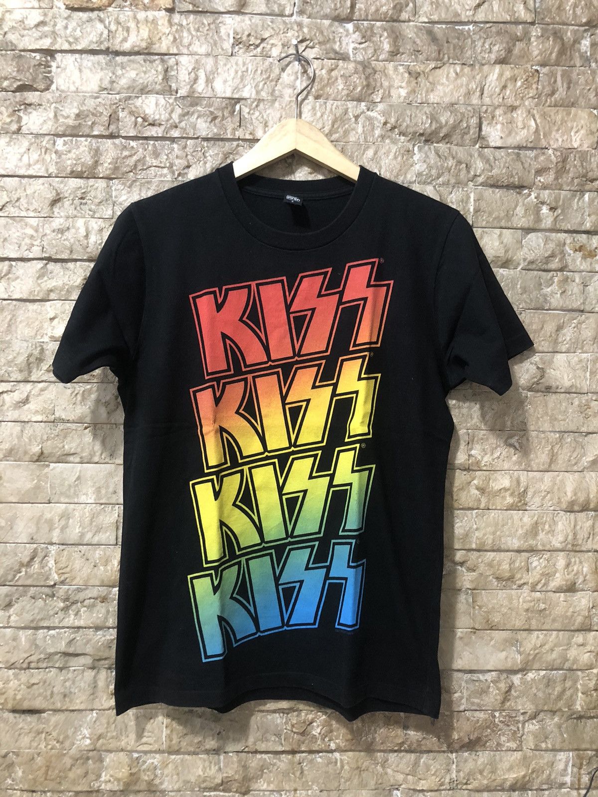 Band Tees 2011 Kiss In Concert T shirt Size US S / EU 44-46 / 1 - 1 Thumbnail