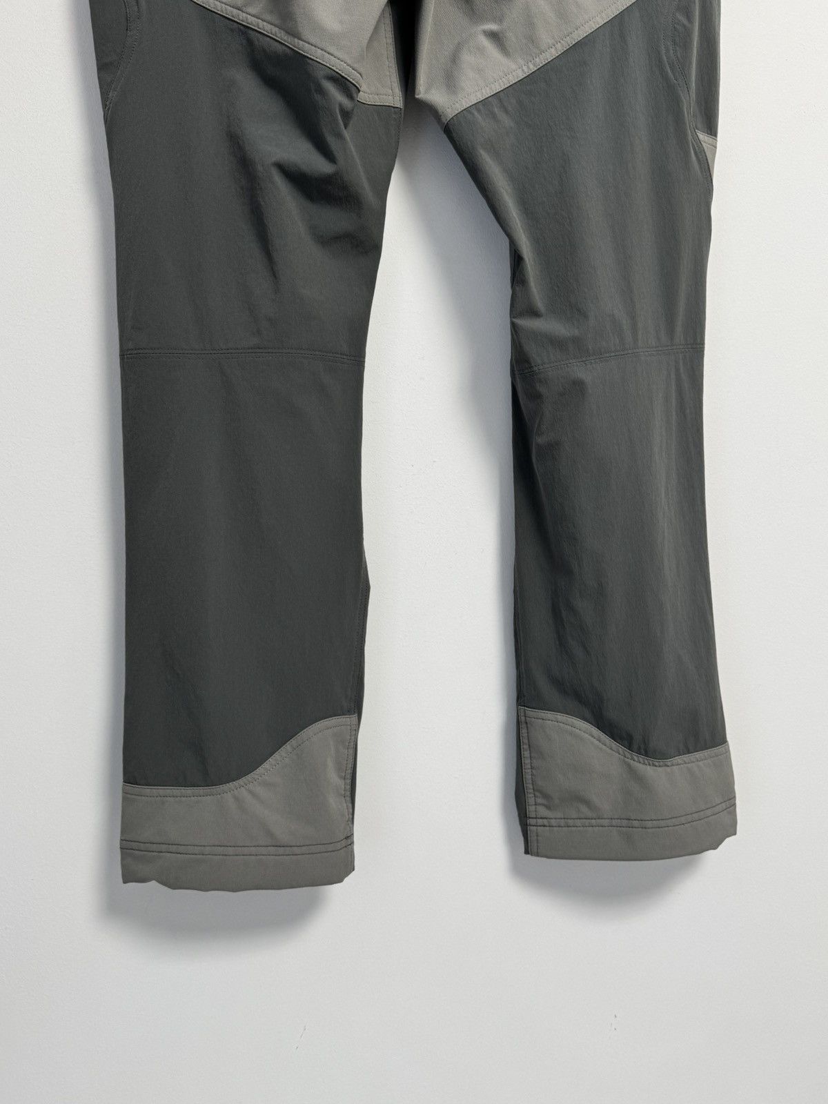 Marmot Marmot Softshell Hiking Pants Two-Tone Stretch Outdoor Zip Size US 34 / EU 50 - 11 Thumbnail