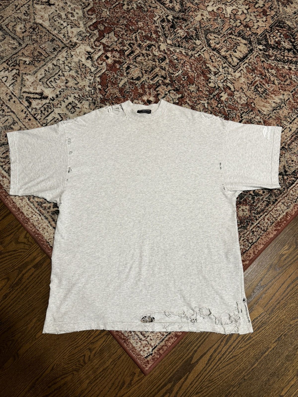 Balenciaga Balenciaga Destroyed 3B T-Shirt Size US S / EU 44-46 / 1 - 1 Thumbnail