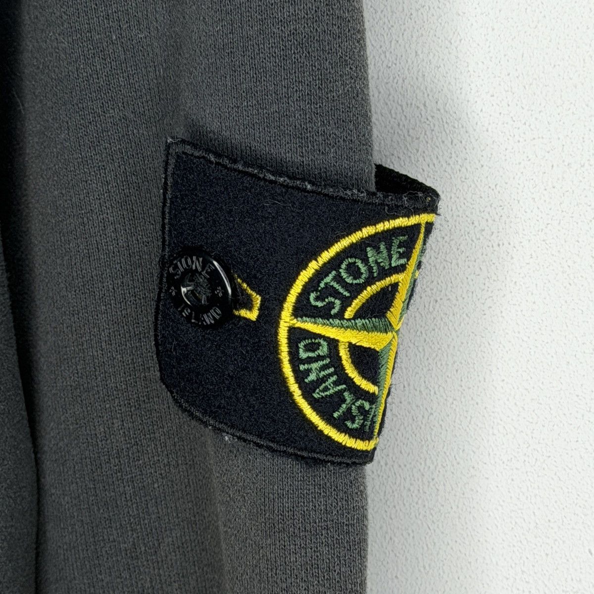 Stone Island Stone Island Sweatshirt Crewneck Dark Grey Badge Patch Size US L / EU 52-54 / 3 - 6 Thumbnail