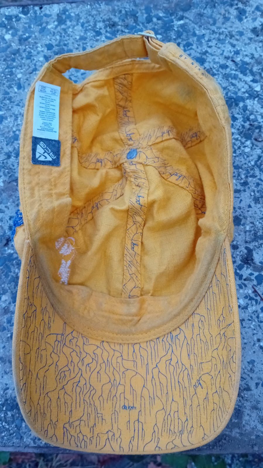 Nike ACG Nike ACG Logo Vintage Strapback Hat Cap Beatle Print Size ONE SIZE - 3 Thumbnail
