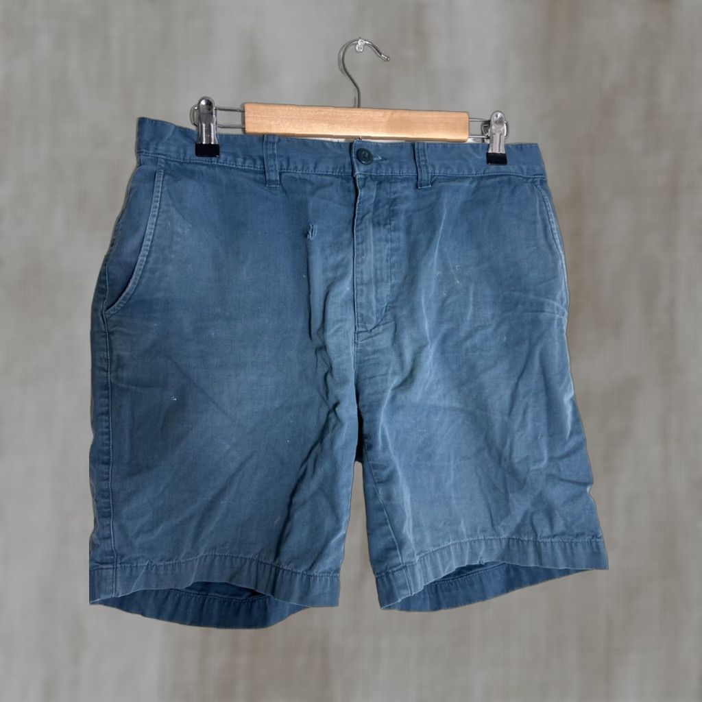 Patagonia Patagonia Organic Cotton Blue Chino Shorts 32x8 Small Hole Stains Mens Size US 32 / EU 48 - 1 Thumbnail