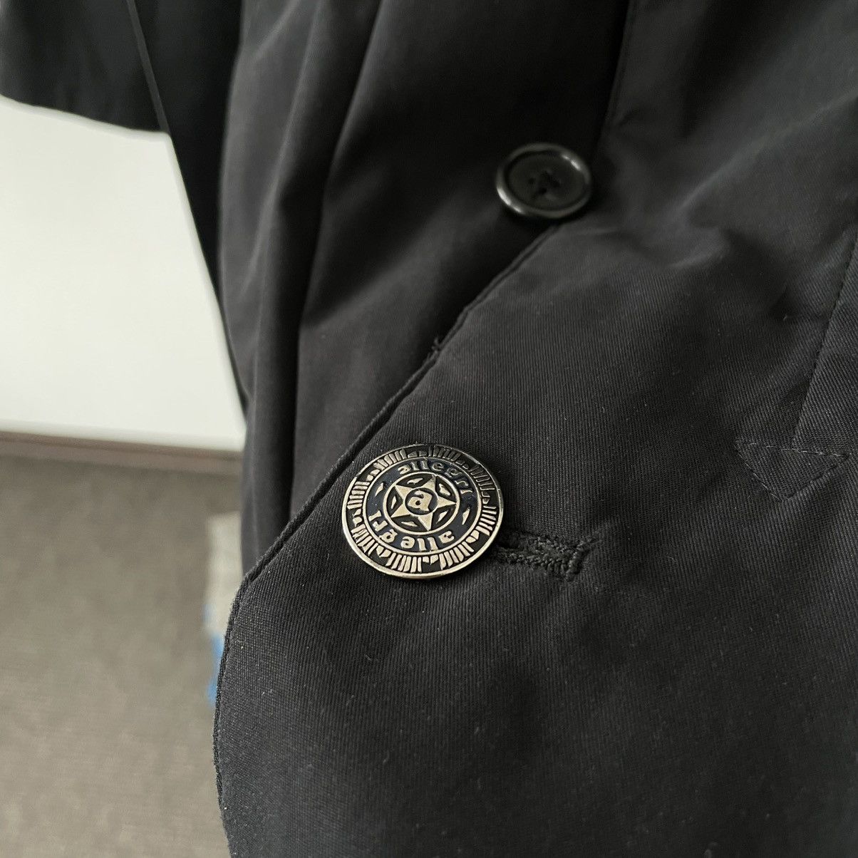 Vintage Vintage Avantgarde Trench Coat Colour Black Y2K Size US L / EU 52-54 / 3 - 7 Thumbnail