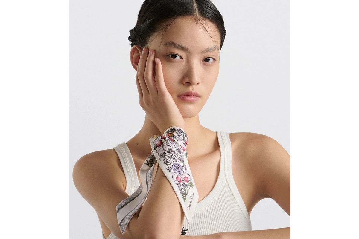 Dior o1bcso1str0226 Size:OS/The World Mitzah Scarf in Multicolor Size ONE SIZE - 5 Thumbnail