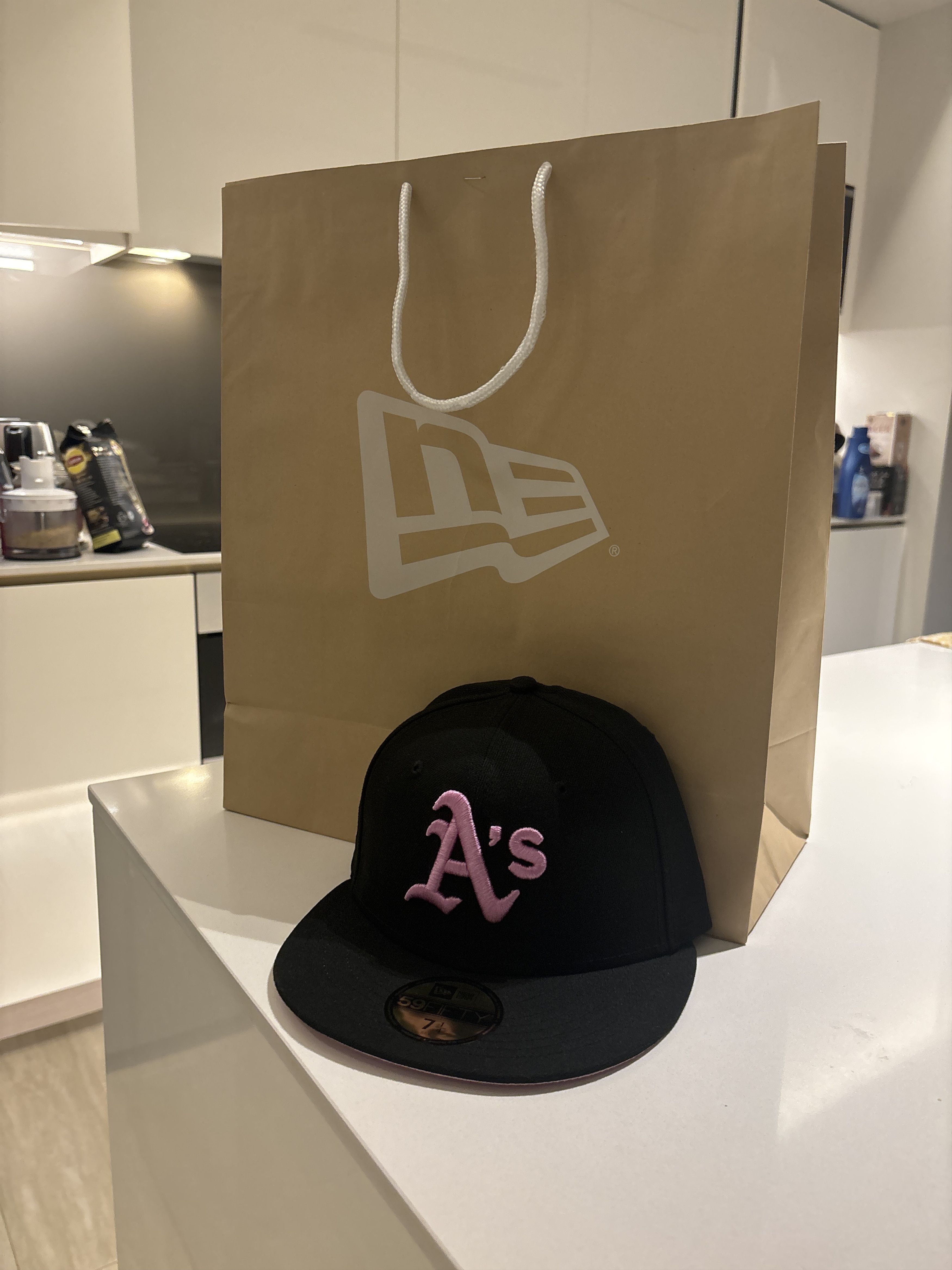 New Era New era 59fifty Oakland “ PINK limited edition” Size ONE SIZE - 1 Thumbnail